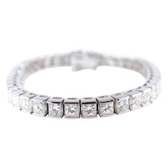 Diamond and White Gold Tennis Bracelet