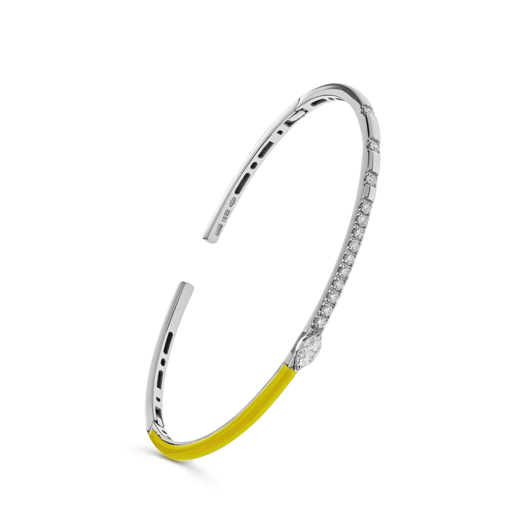 Taglio marquise Bracciale con diamanti e smalto giallo in vendita