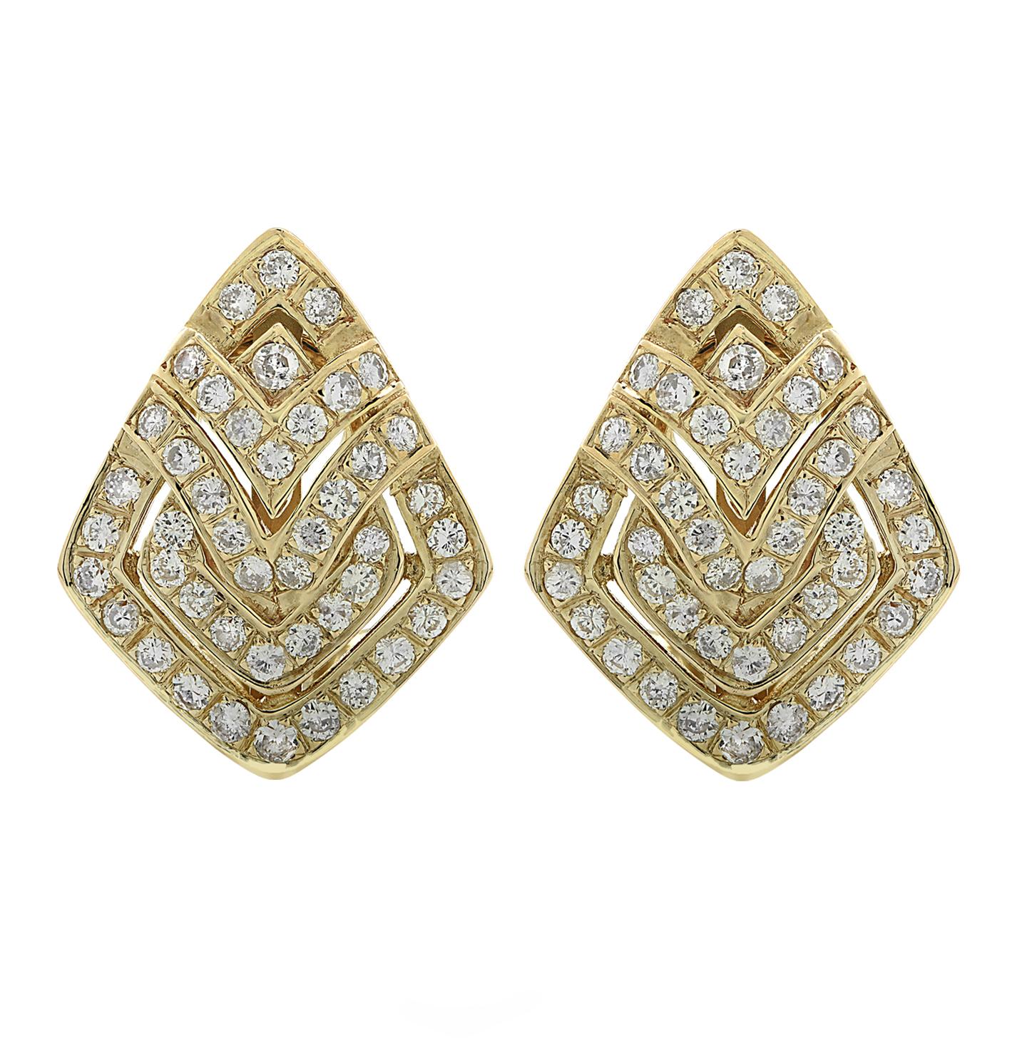 Gorgeous earrings crafted in yellow gold, featuring 92 round brilliant cut diamonds weighing approximately 2 carats total, G color, SI clarity. The diamonds are set in a striking open metal work design with stunning geometric patterns. The earrings