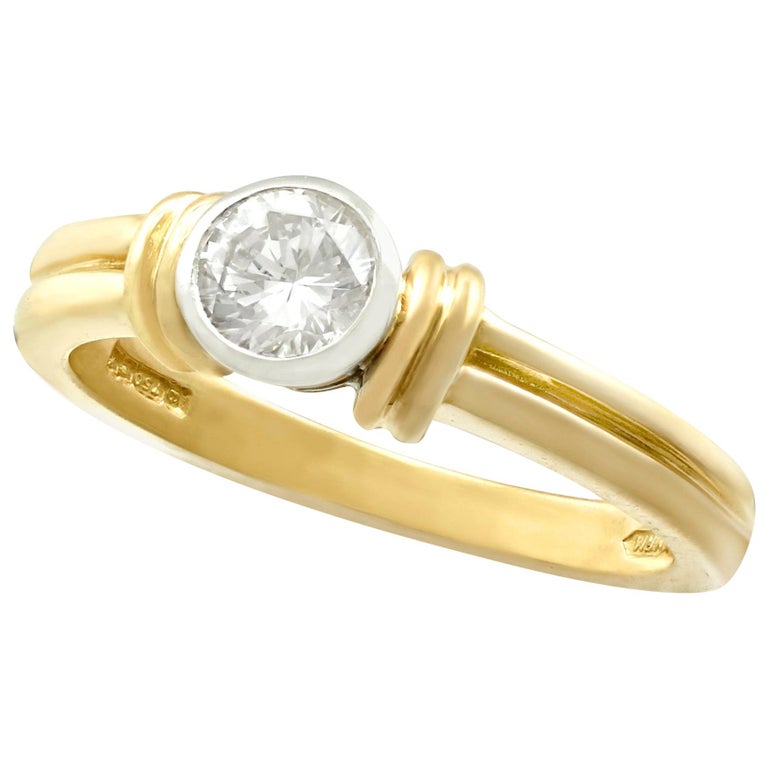 Diamond and Yellow Gold Solitaire Ring For Sale at 1stDibs