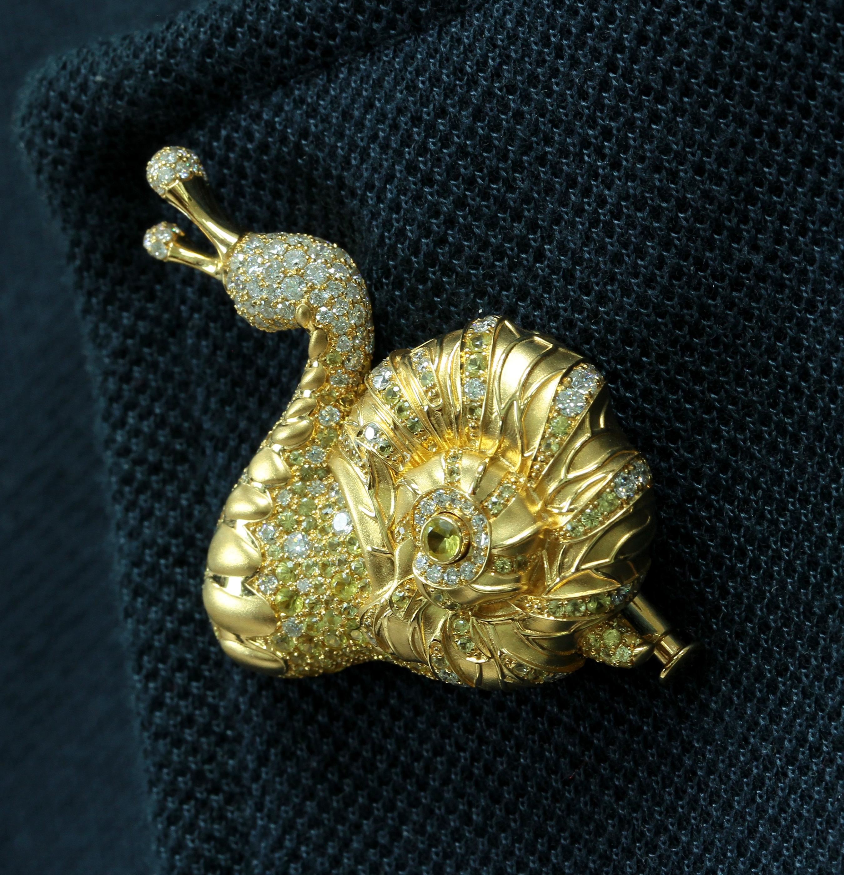 Contemporary Diamond and Yellow Sapphire 18 Karat Yellow Gold Snail Brooch For Sale