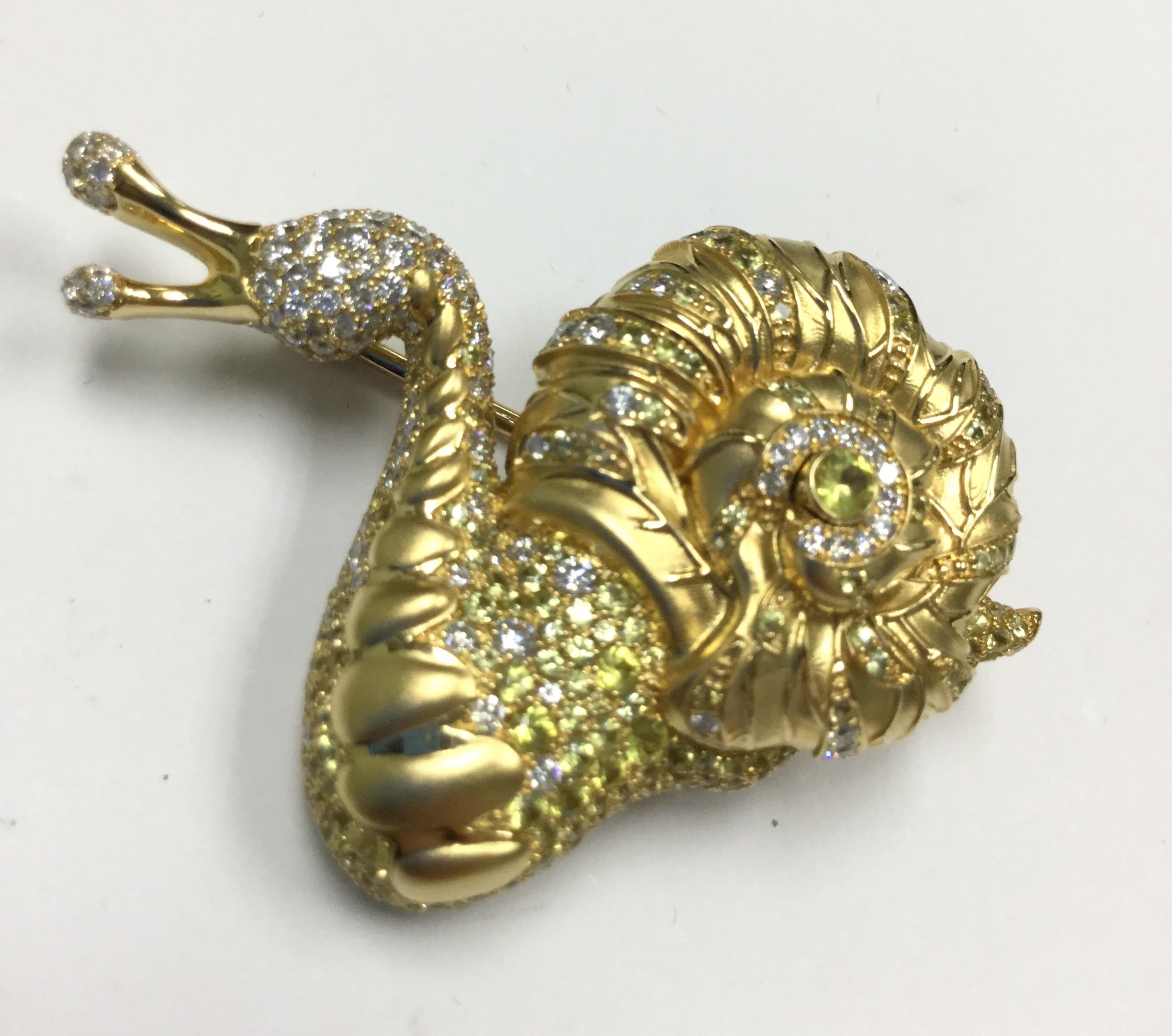 Women's or Men's Diamond and Yellow Sapphire 18 Karat Yellow Gold Snail Brooch For Sale