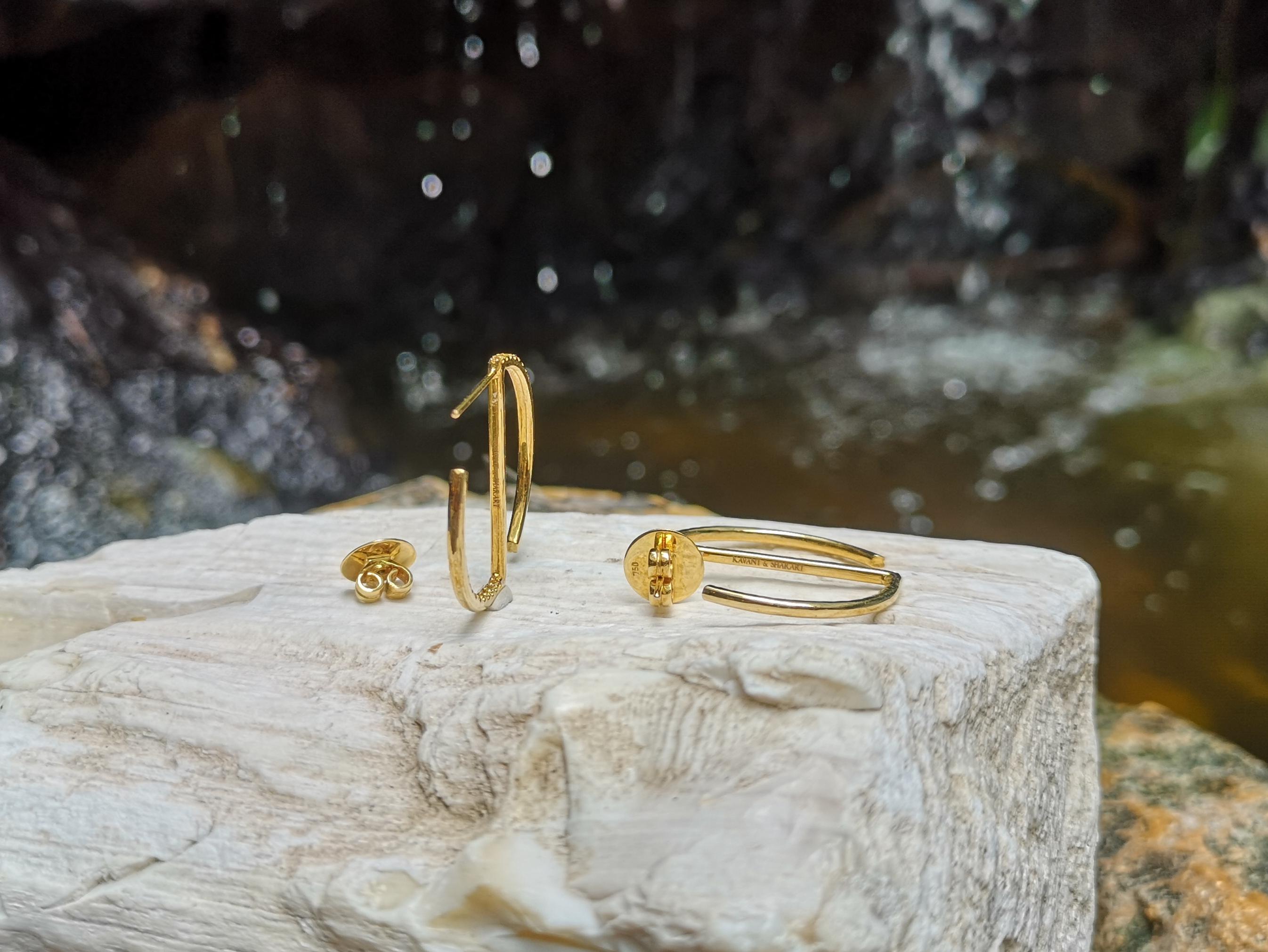 Kavant & Sharart Boucles d'oreilles en or jaune 18 carats avec diamants et saphirs jaunes en vente 3
