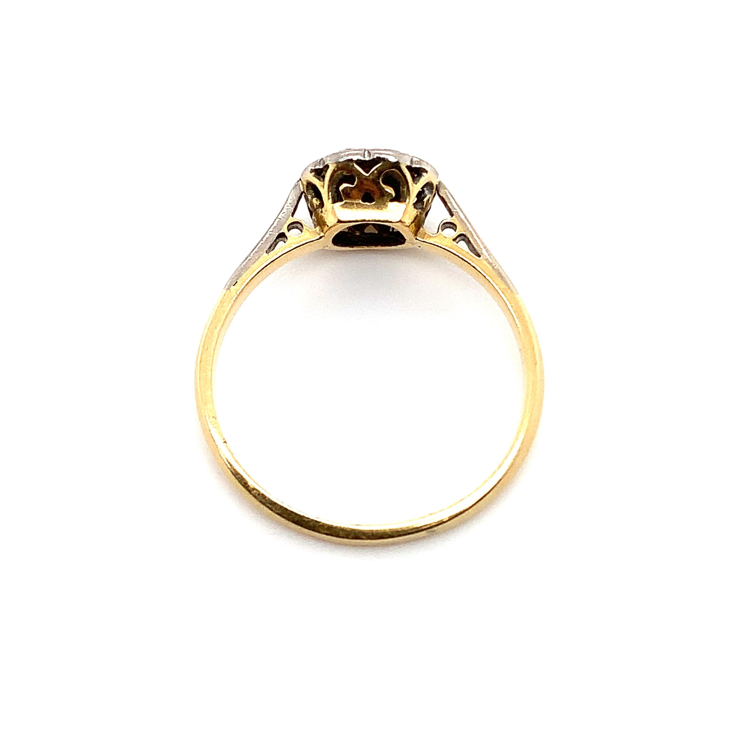 Round Cut Diamond antique chunky engagement ring 18k yellow gold For Sale