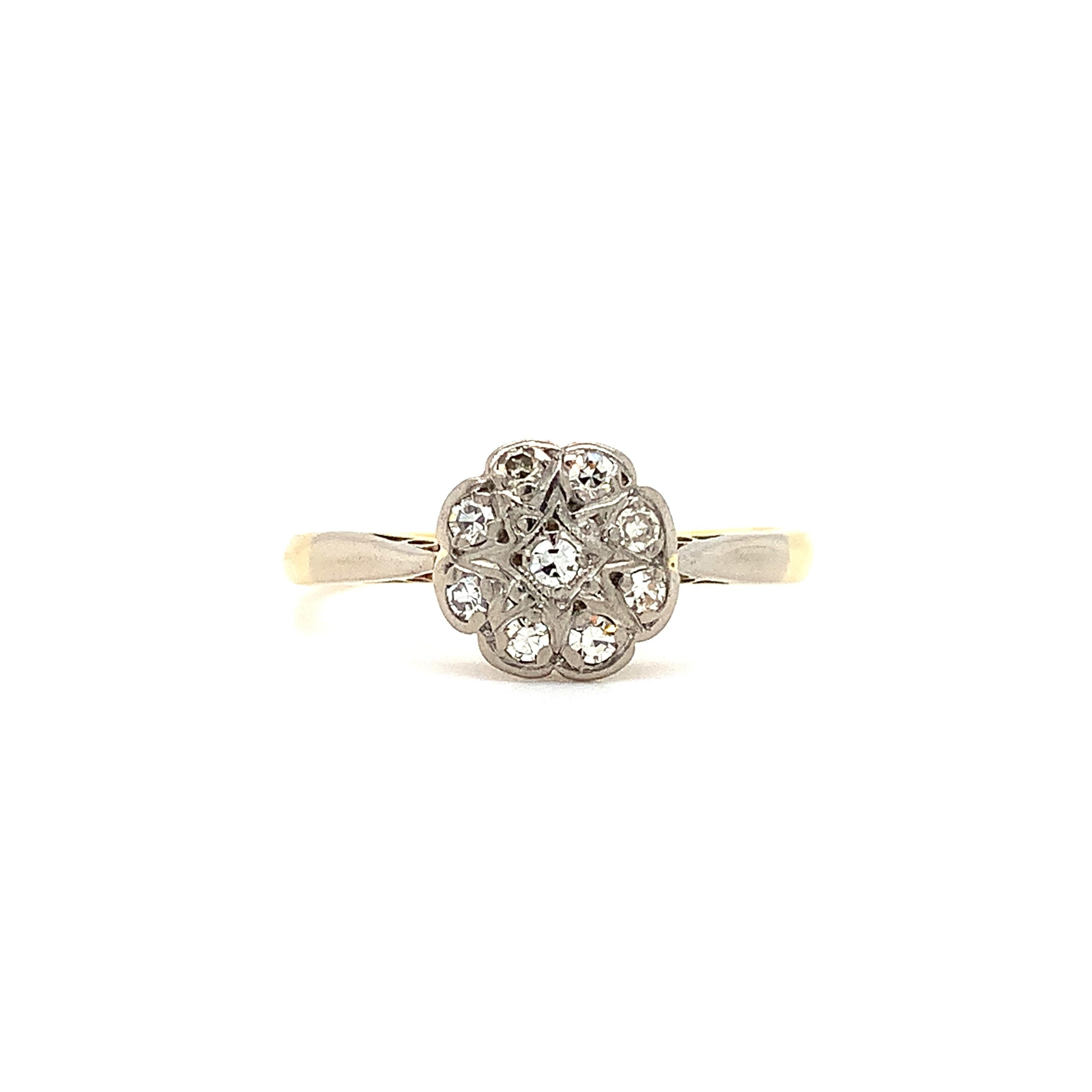 Diamond antique chunky engagement ring 18k yellow gold For Sale 2