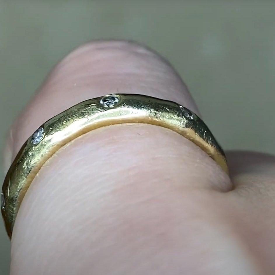 Fascia con diamante (circa 0,10 carati), oro giallo 14K In condizioni ottime in vendita a New York, NY