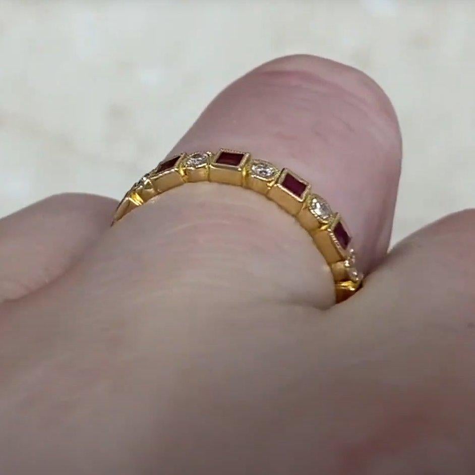 Diamond (Approx 0.20-Carats) & Ruby (Approx 0.40-Carats) Eternity Band, Gold In Excellent Condition For Sale In New York, NY
