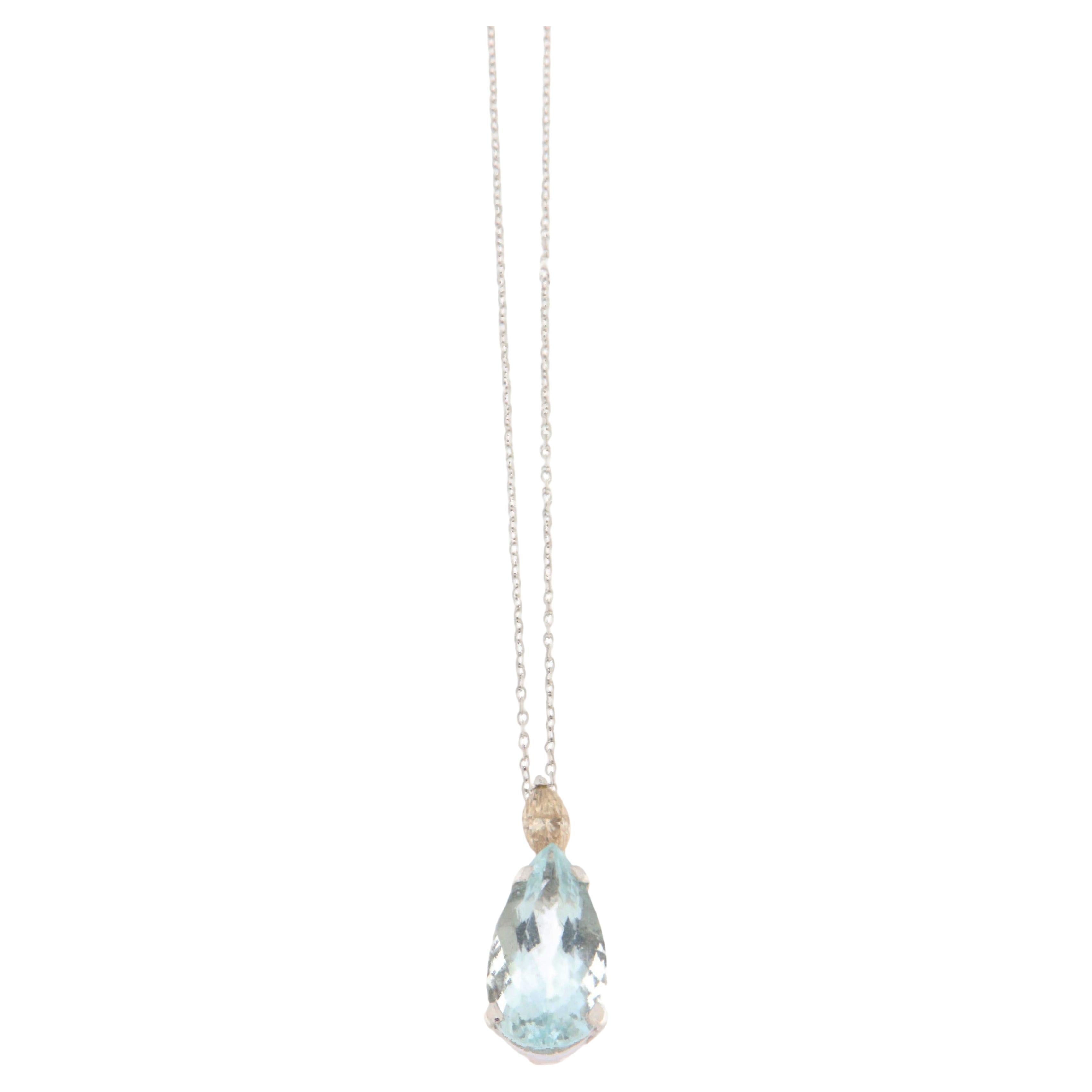 Diamant-Aquamarin 18 Karat Weißgold-Anhänger Halskette im Angebot