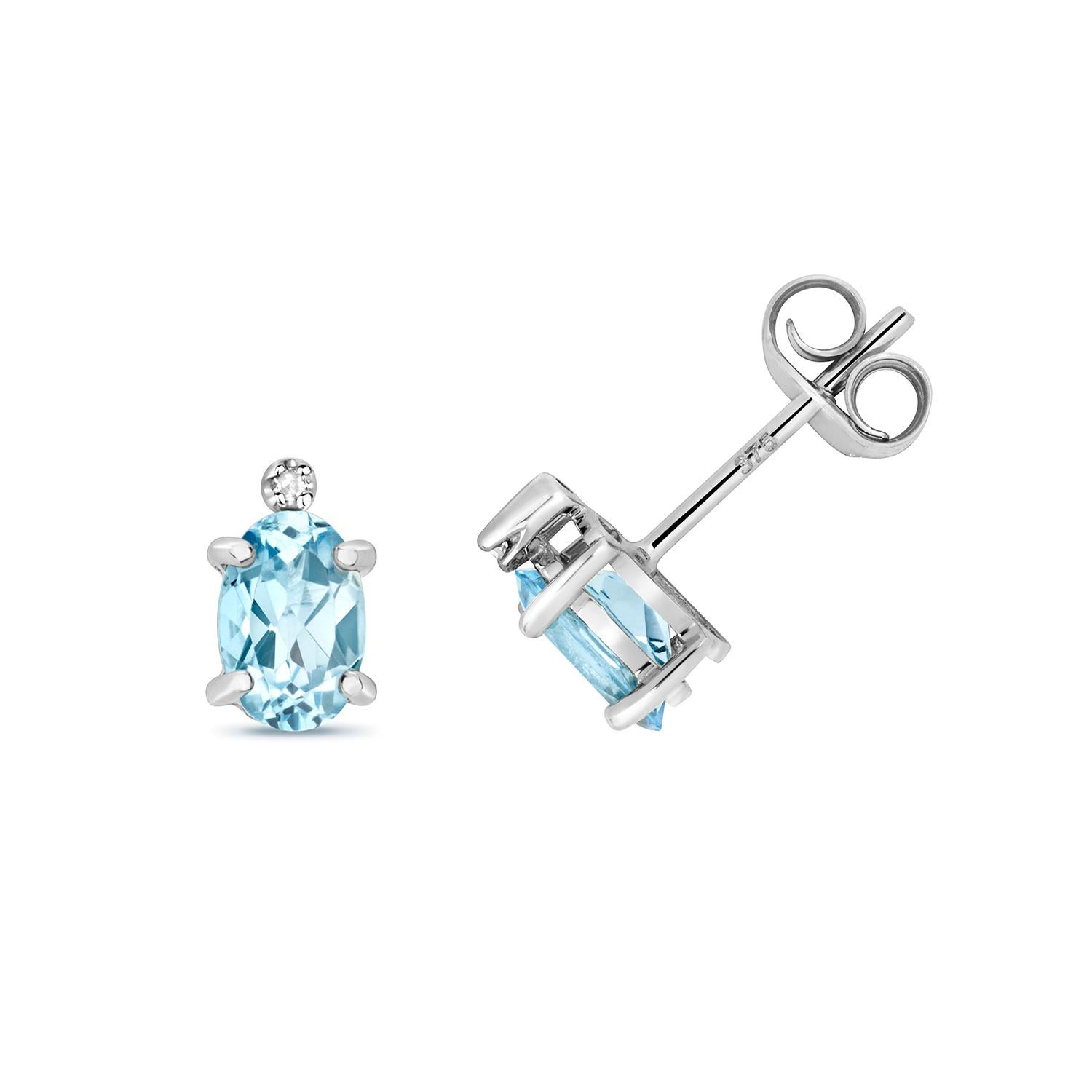 DIAMOND & AQUAMARINE OVAL CLAW SET STUDS IN 9CT WHITE Gold In New Condition For Sale In Ilford, GB
