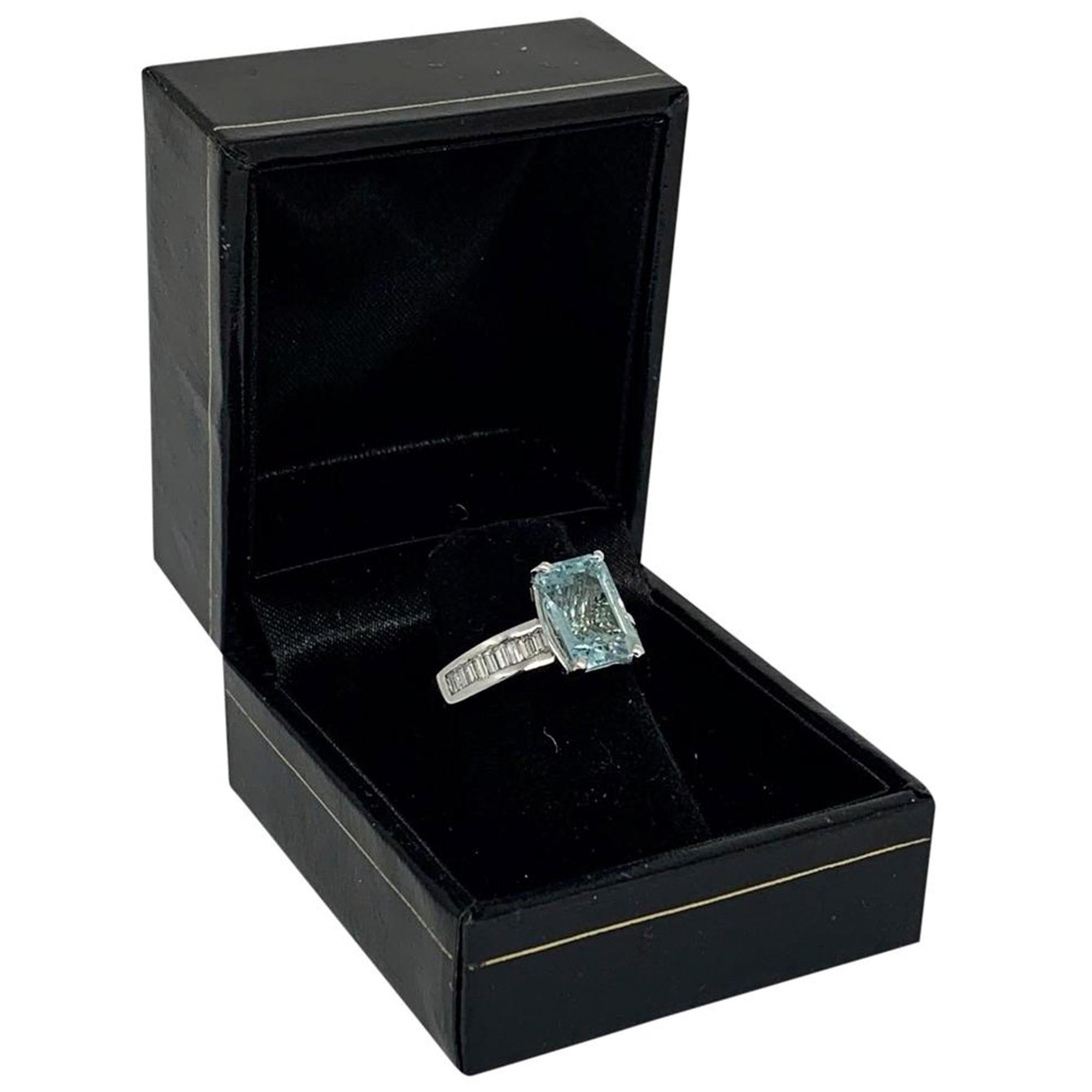 Women's Diamond Aquamarine Ring 3.30TCW 14k Gold Women Certified For Sale