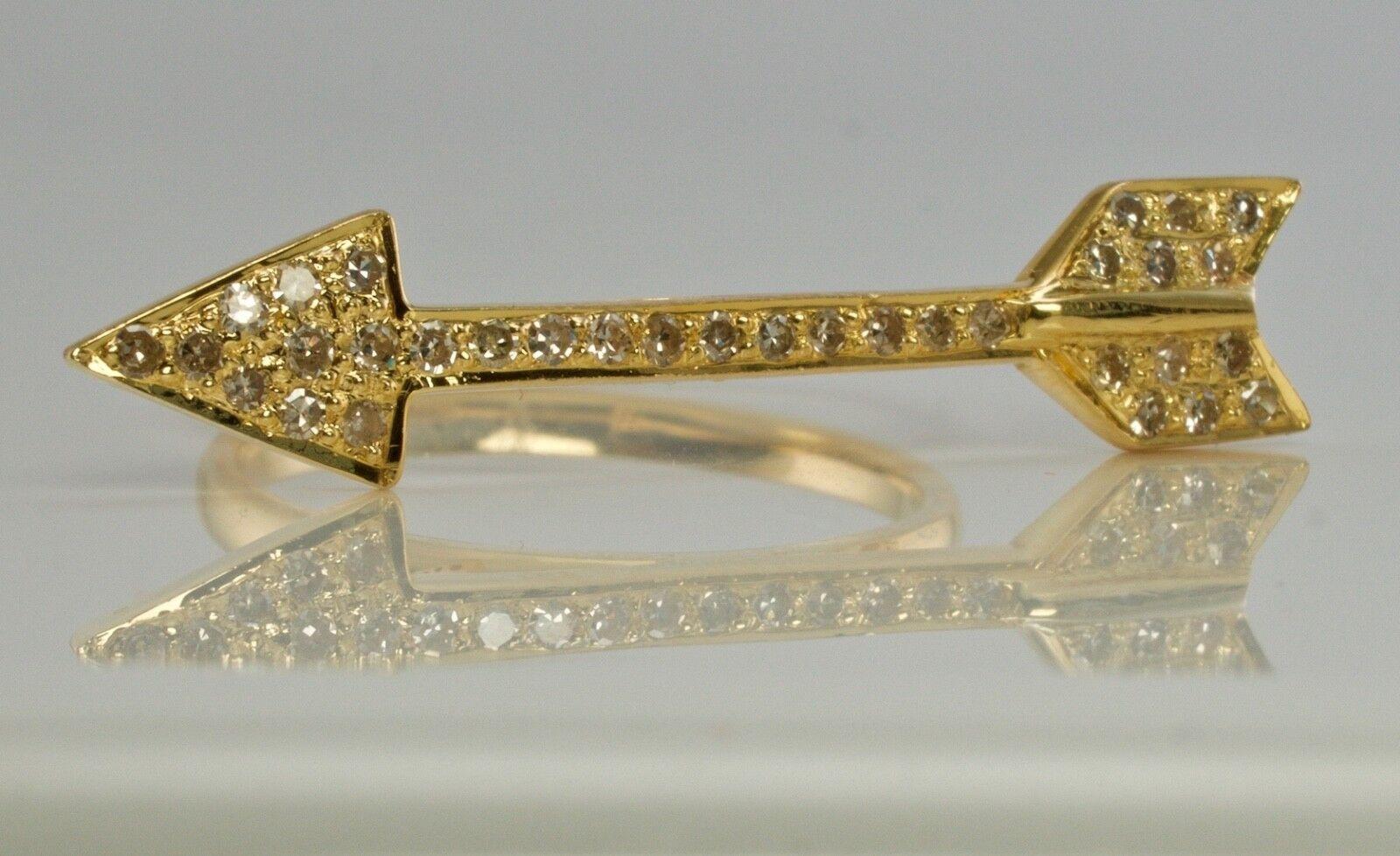 Women's Diamond Arrow Ring 18K Gold Geometric Vintage For Sale