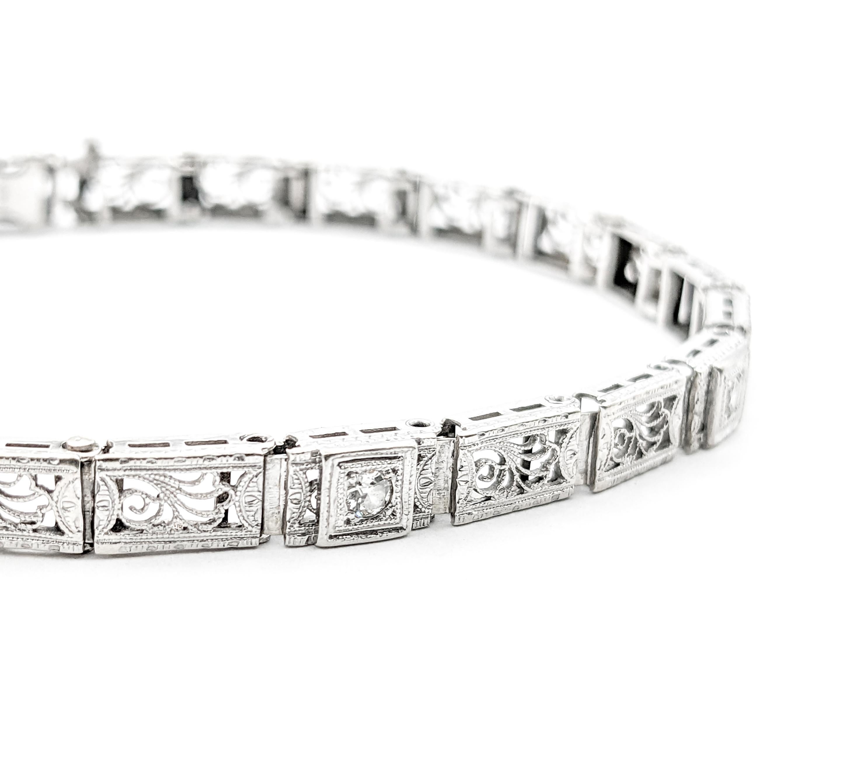 Women's Diamond Art Deco Filigree Bracelet In White Gold and Platinum For Sale