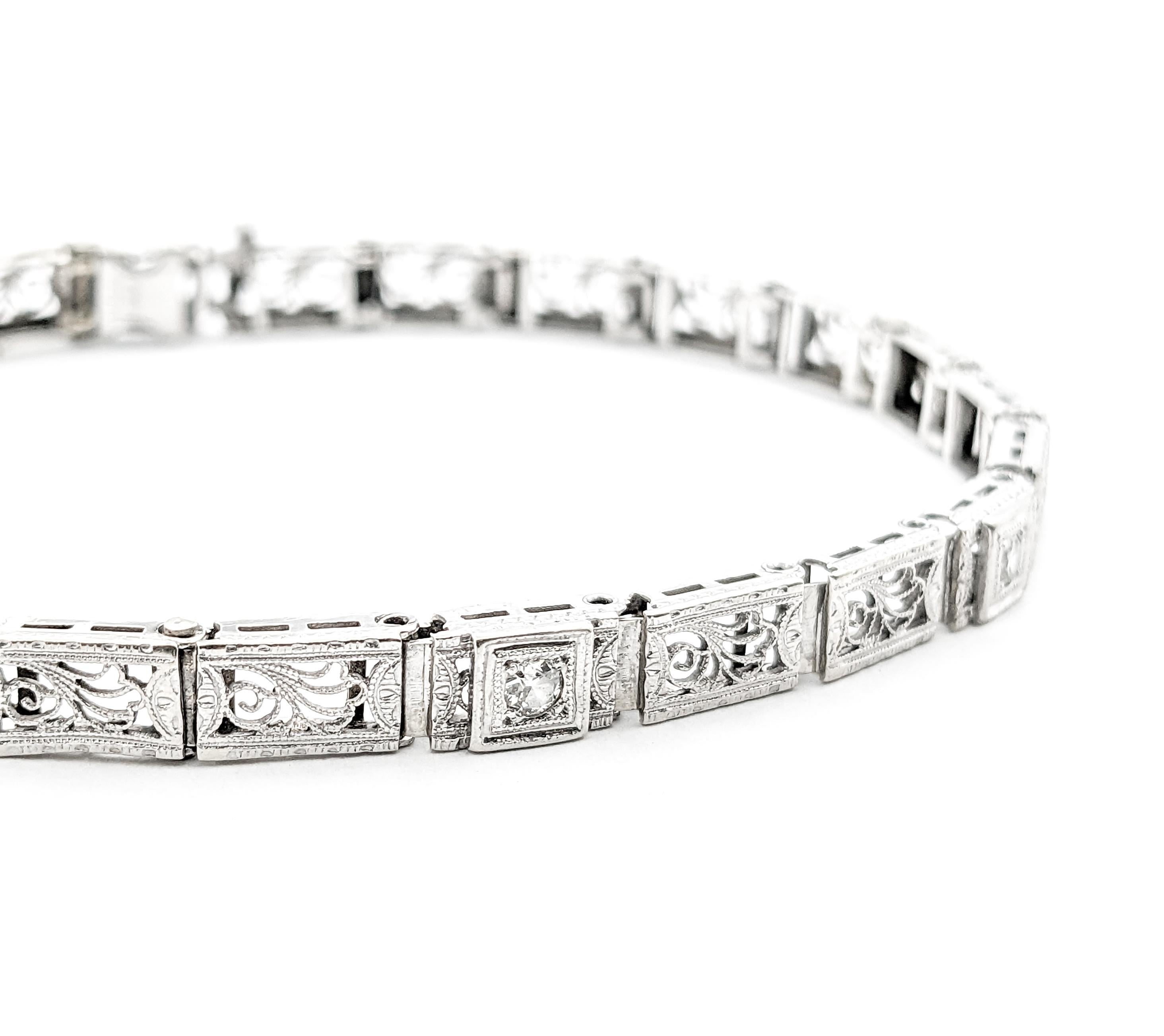 Diamond Art Deco Filigree Bracelet In White Gold and Platinum For Sale 2