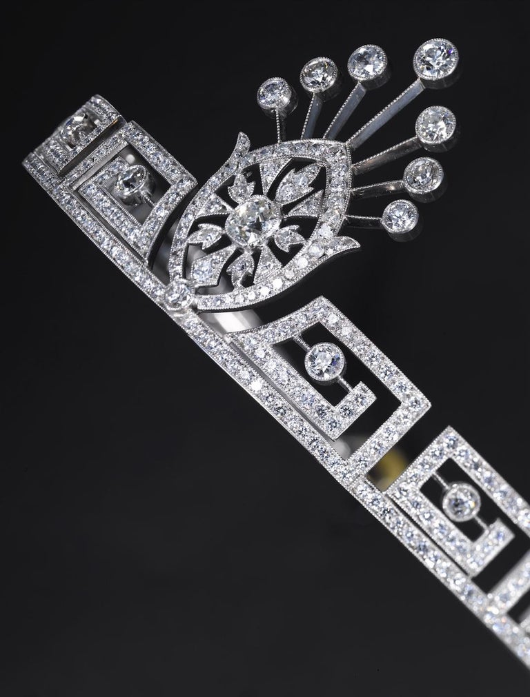 Diamond Art Deco Style Greek Key Diamond Platinum Tiara In New Condition For Sale In Geneva, CH
