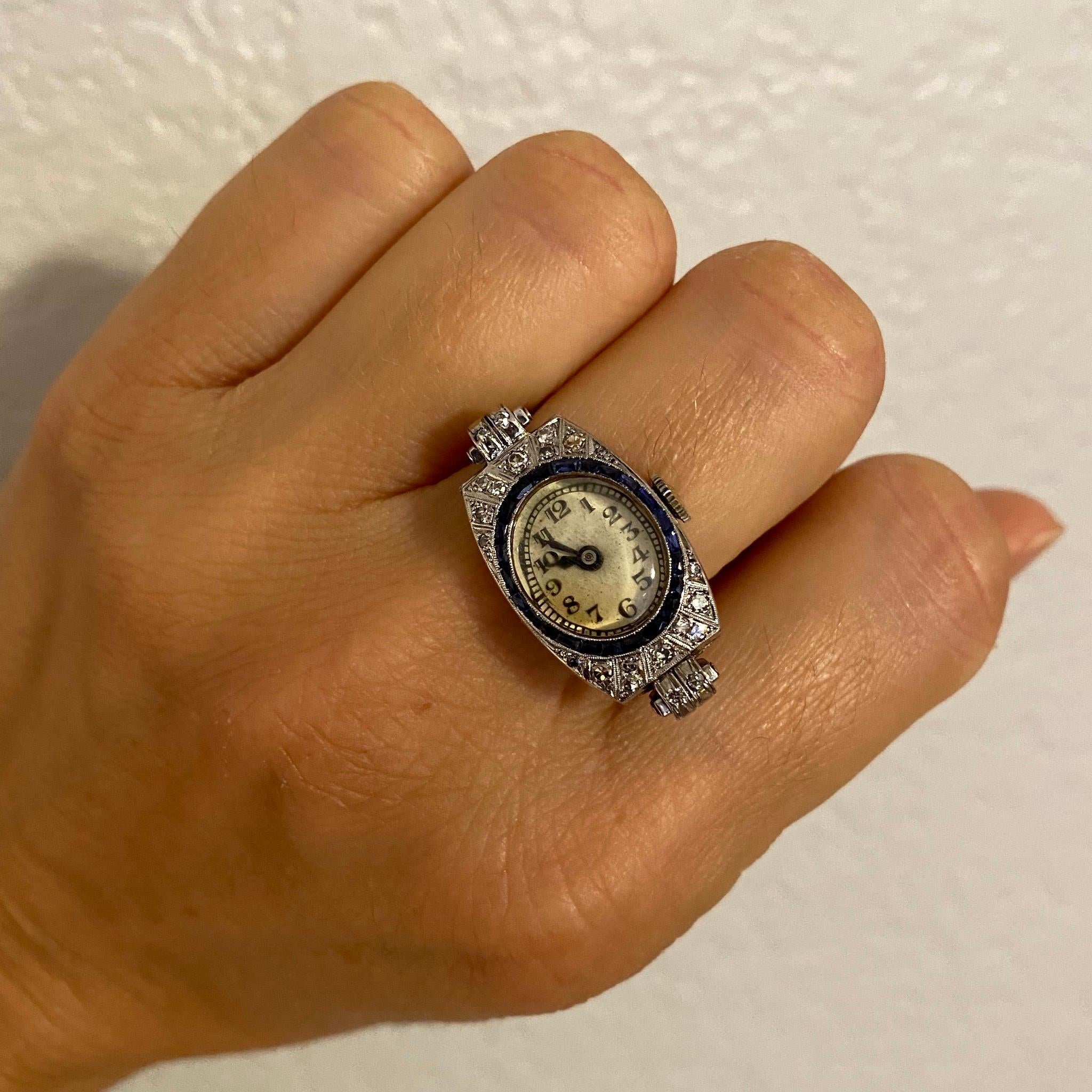 Diamond Vintage Art Deco Platinum Cocktail Watch Ring Fine Estate Jewelry In Excellent Condition For Sale In Montreal, QC