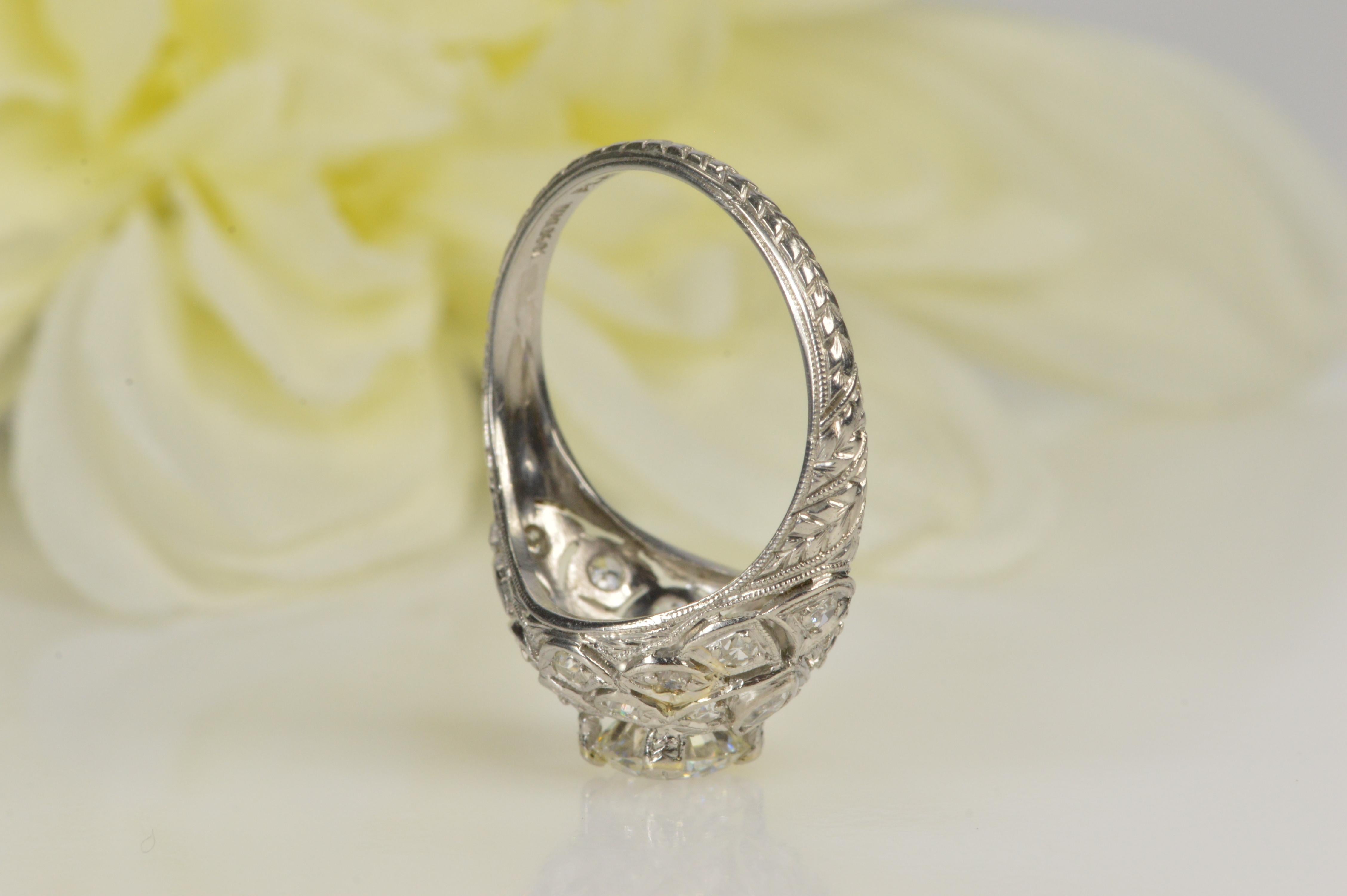 Diamond Art Deco Platinum Engagement Ring In Excellent Condition For Sale In Frederick, MD