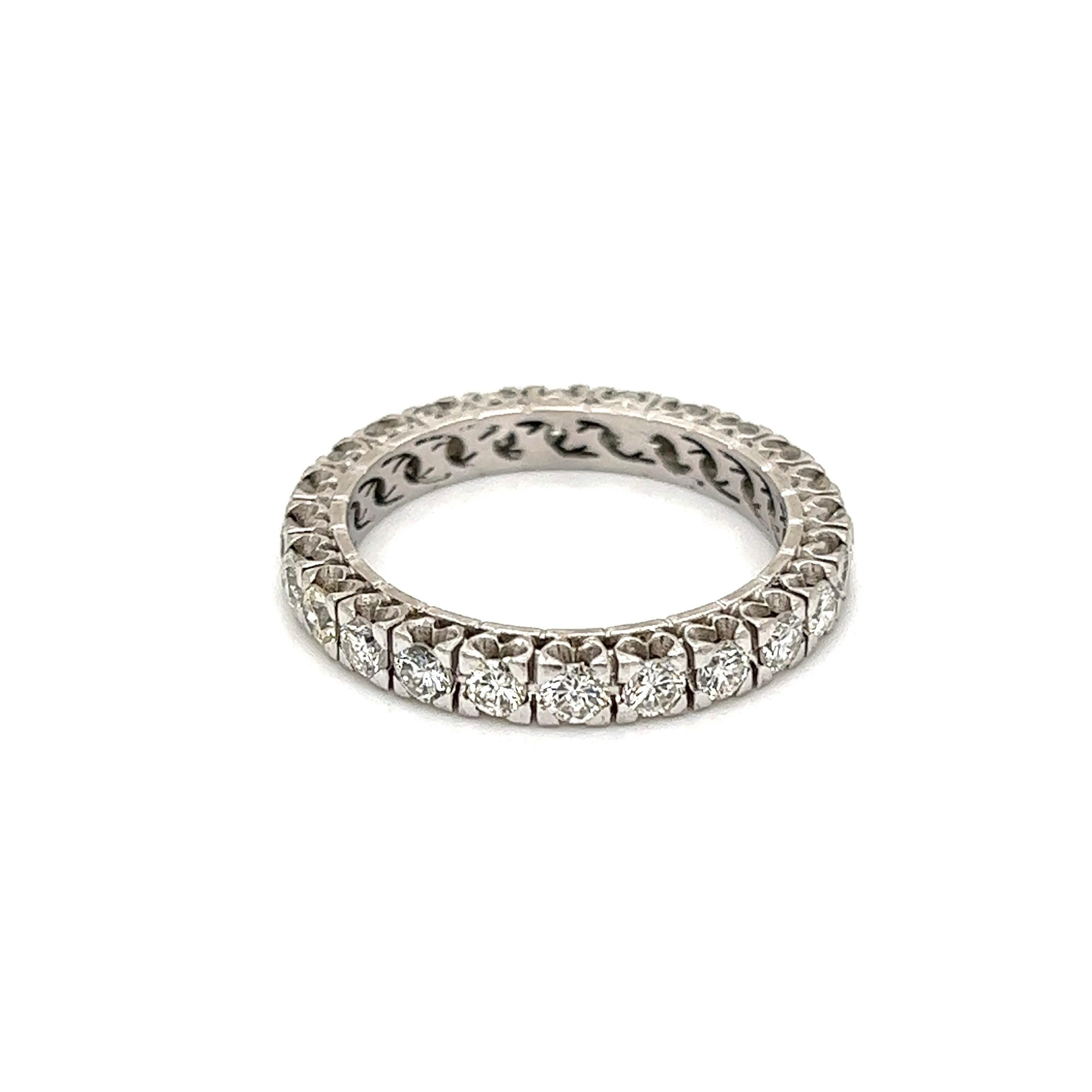 Anillo de oro de eternidad con diamantes Art Decó Revival Fine Estate Jewelry en Excelente estado para la venta en Montreal, QC