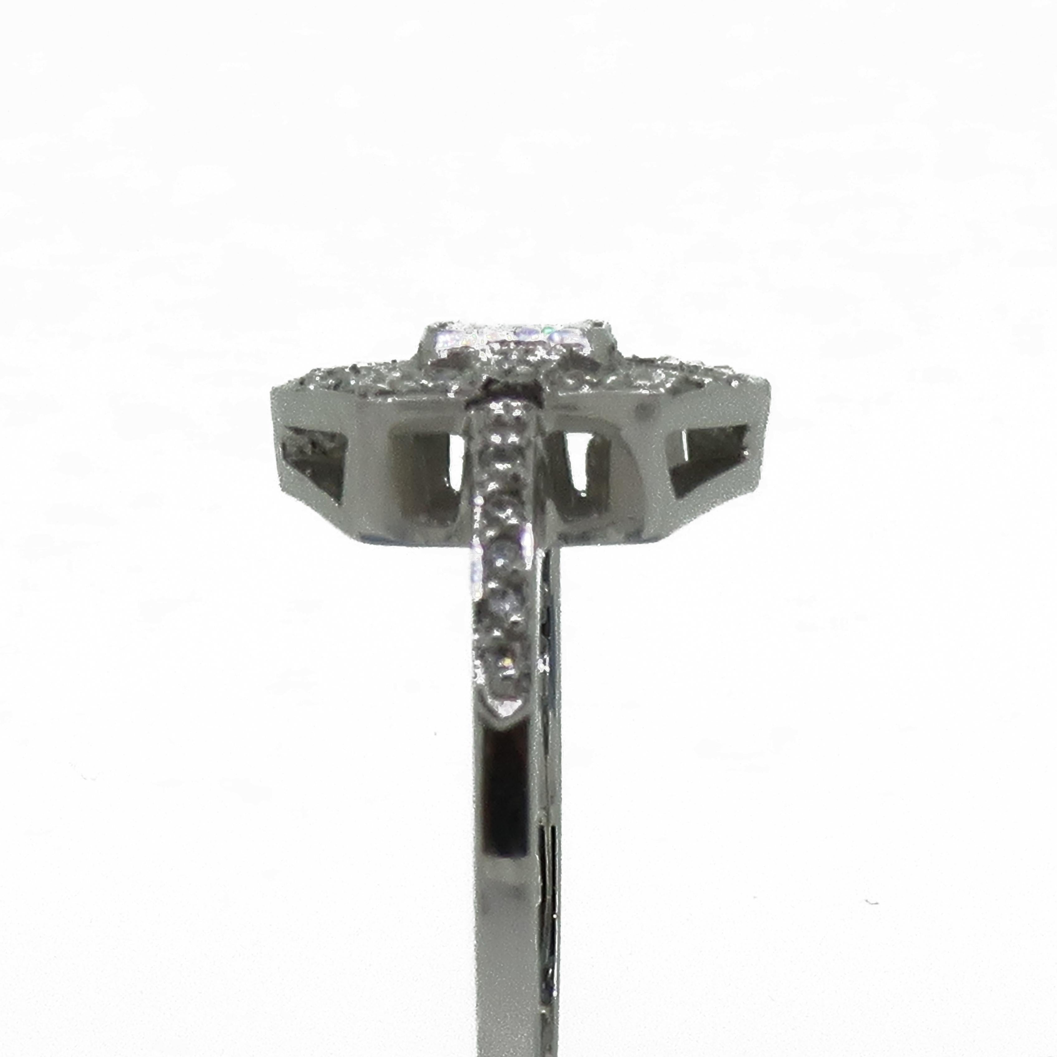 Diamond Art Deco Style Cluster Ring 18 Karat White Gold For Sale 2