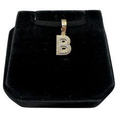 Pendentif "B" en or jaune 10kt - 0.28ctw, 1.84g, New