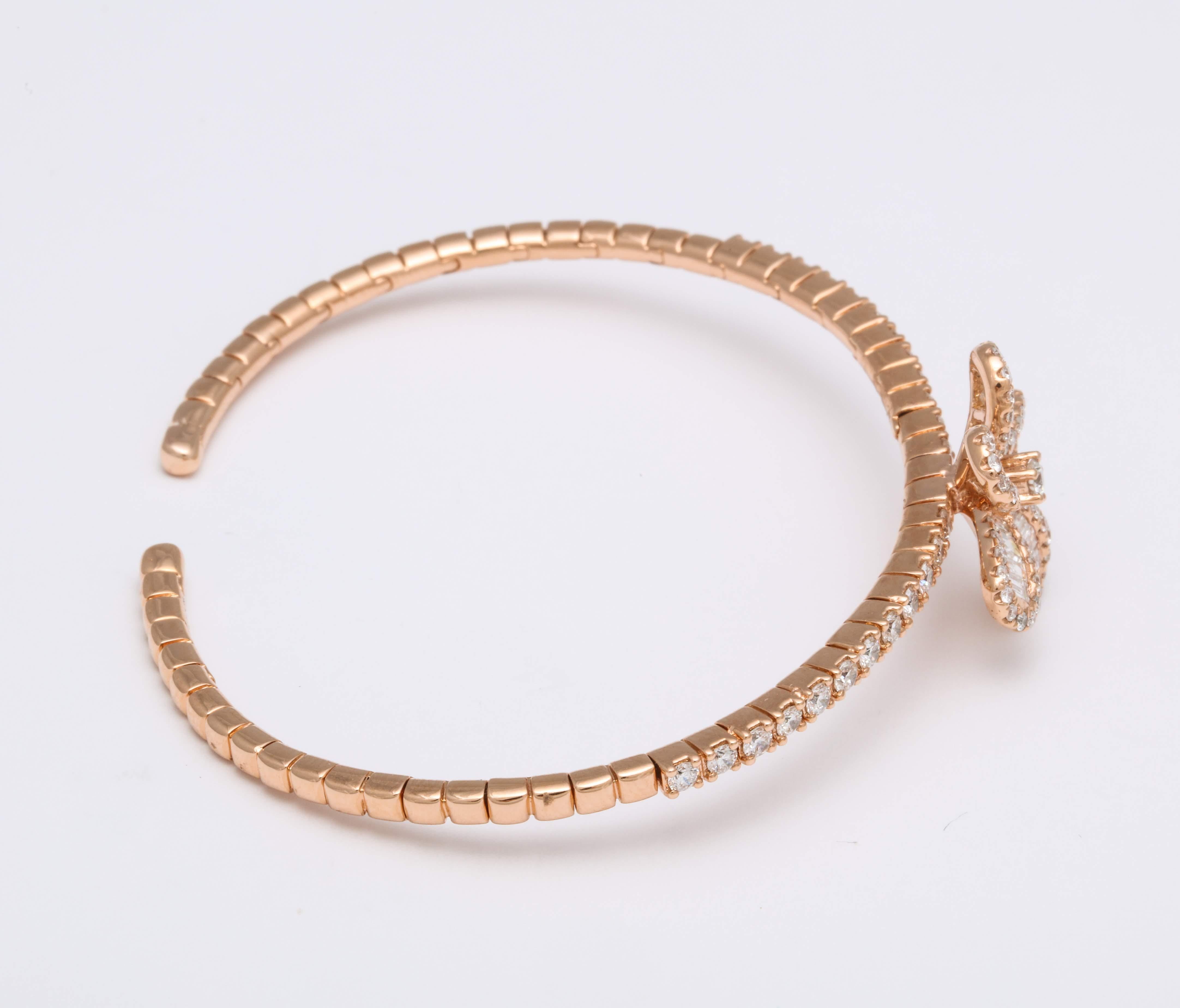 Diamond Baguette and Rose Gold Floral Charm Clip Bracelet In New Condition For Sale In New York, NY