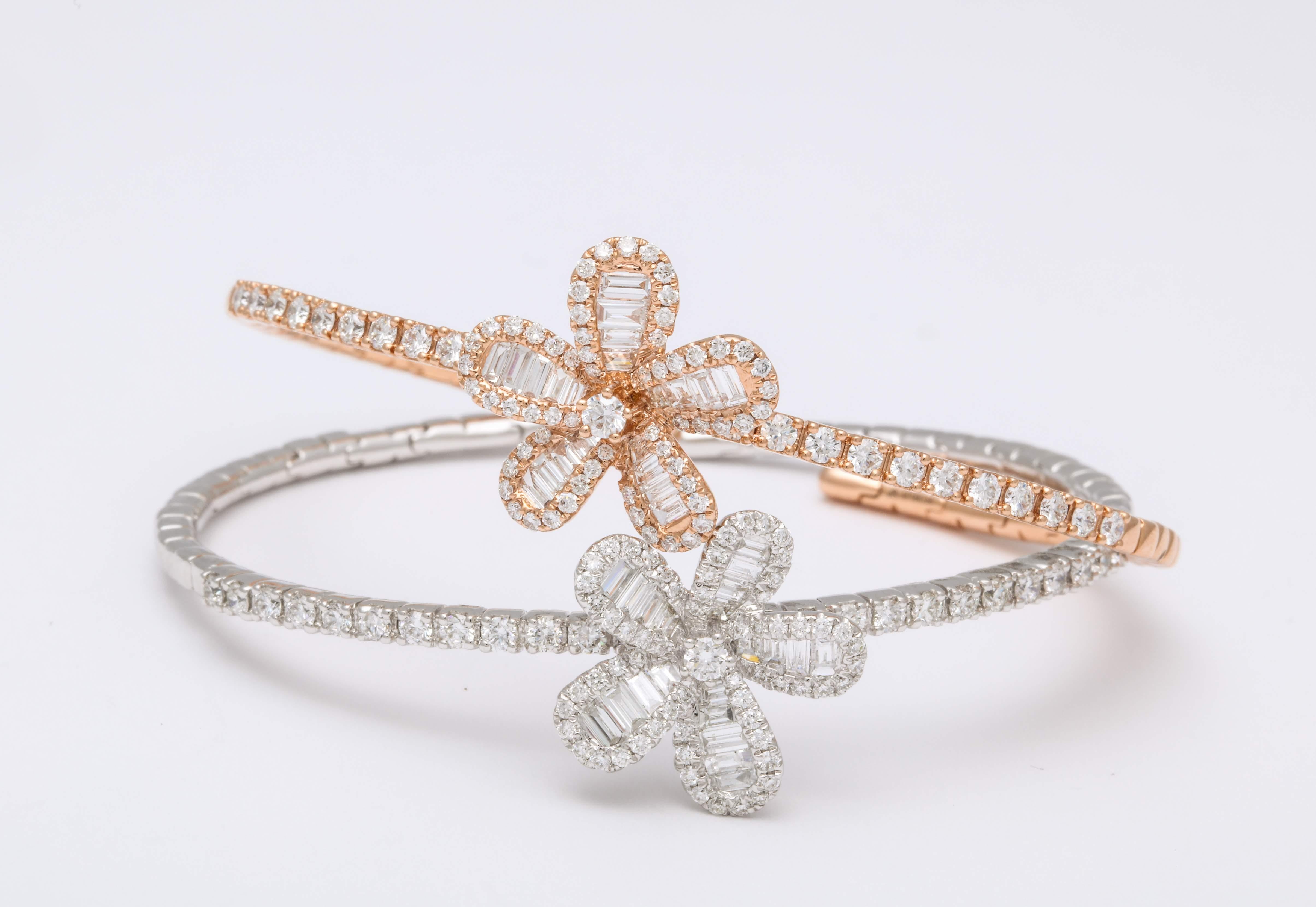 Diamond Baguette and Rose Gold Floral Charm Clip Bracelet im Angebot 2