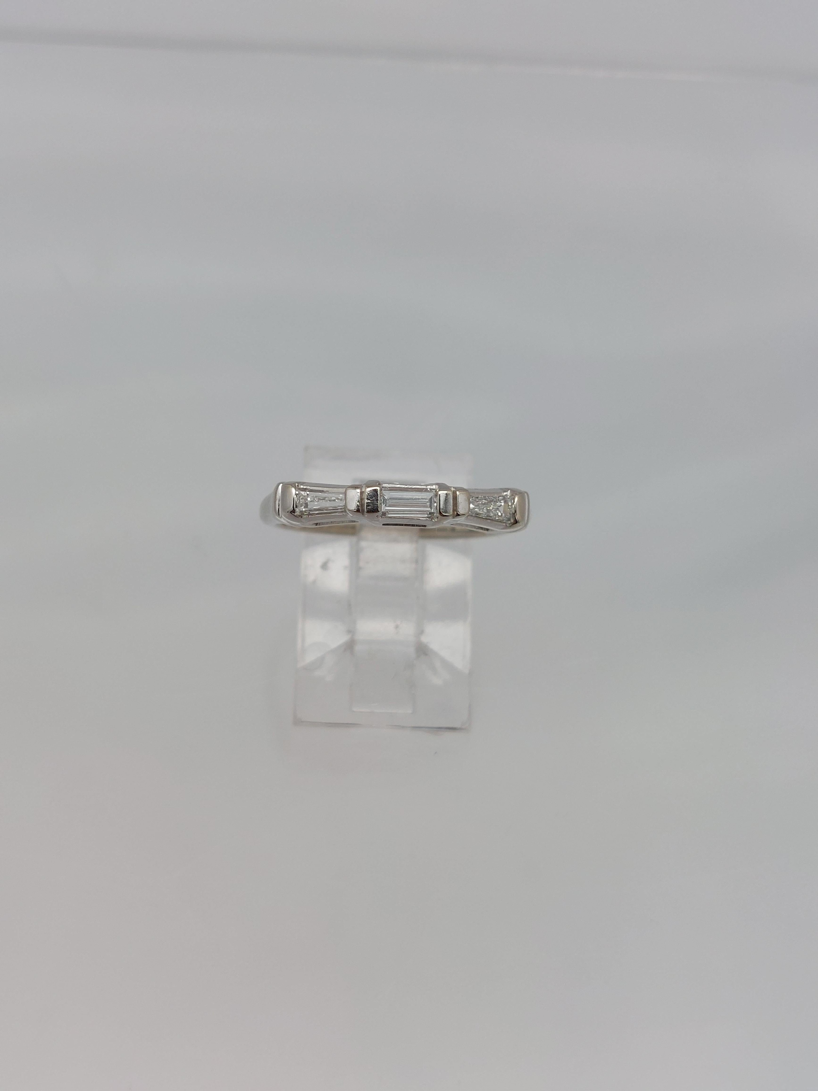 Bandeau baguette en diamant en vente 1