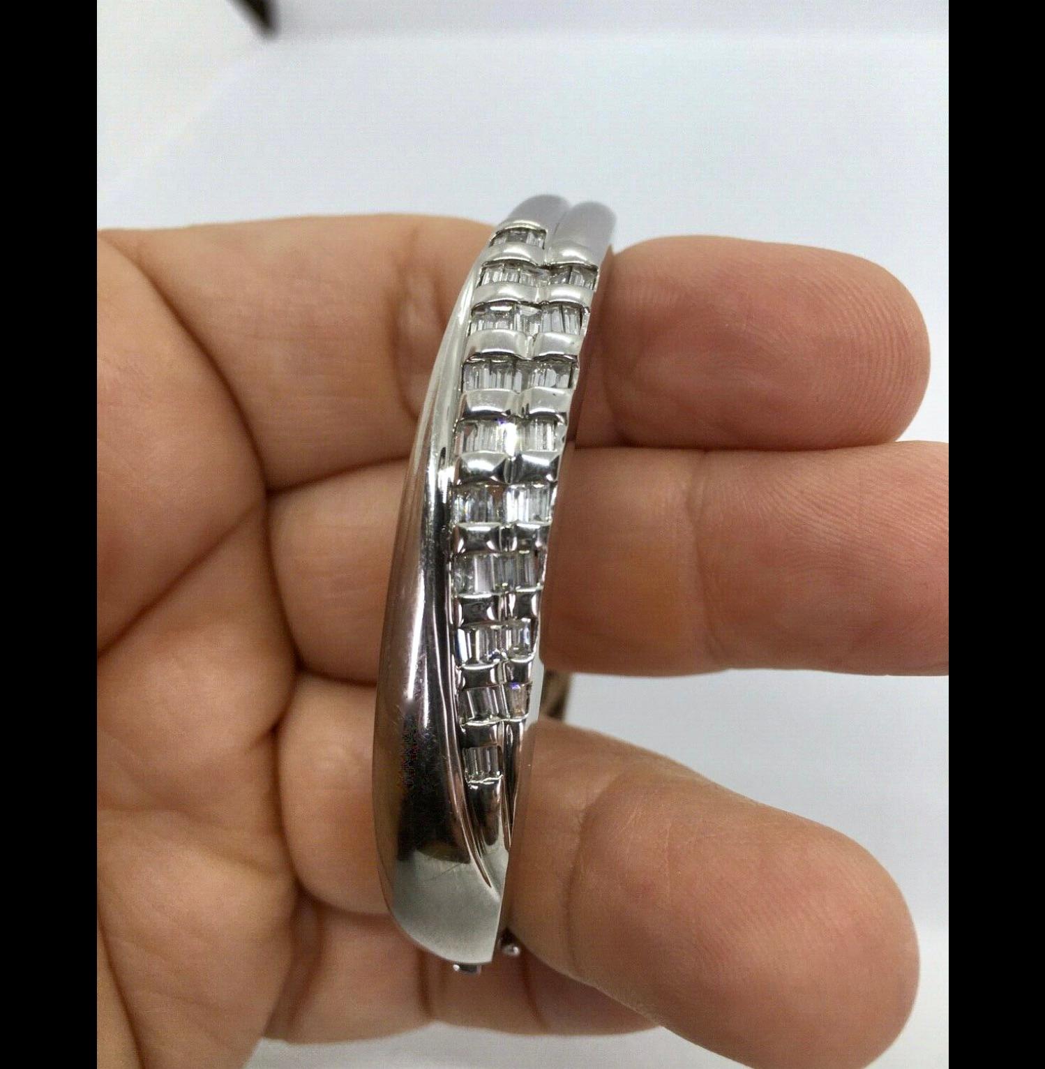 Baguette Cut Diamond Baguette Cuff Bracelet 18 Karat White Gold 36.3g For Sale