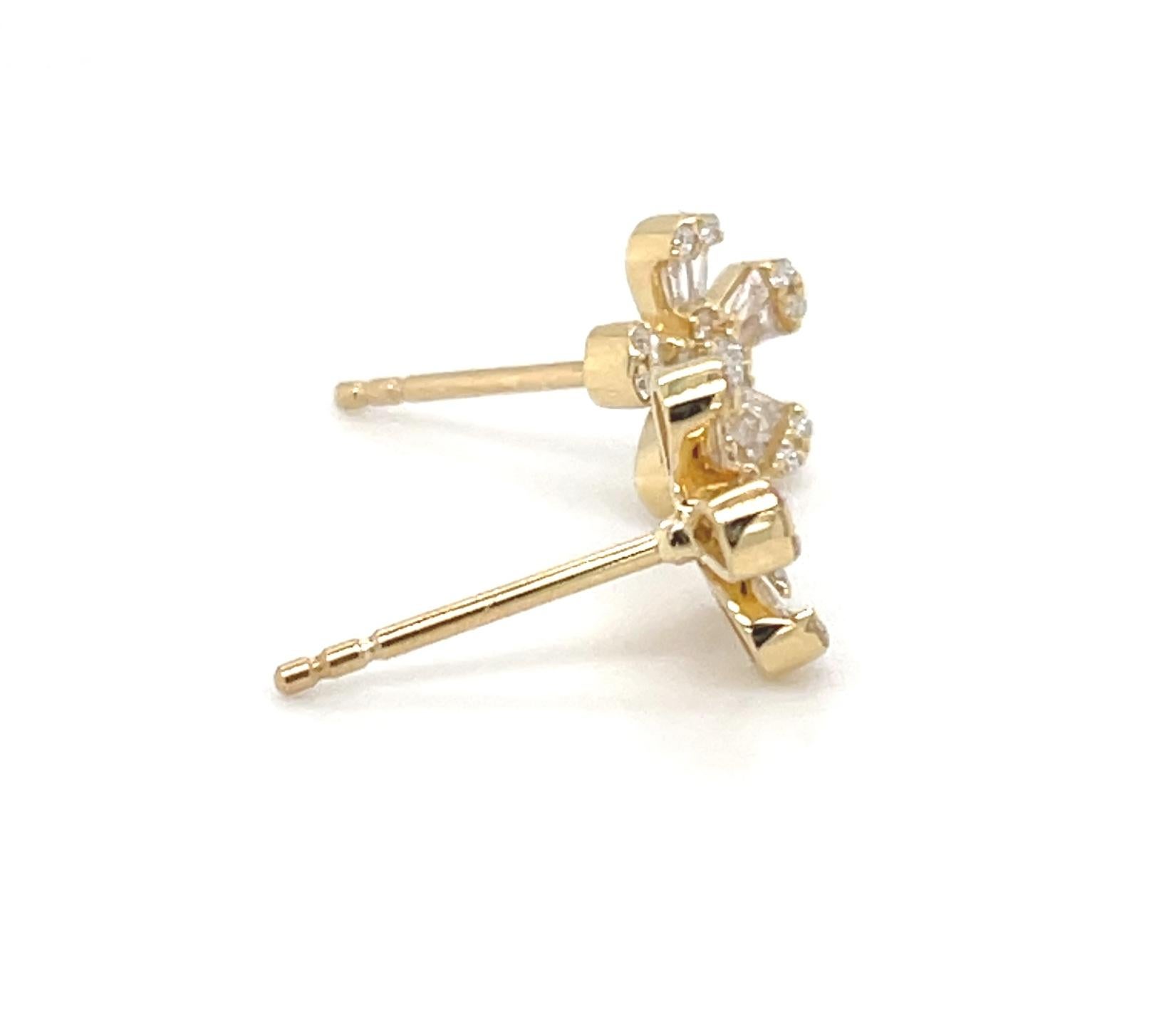 Baguette Cut Diamond Baguette Floral Stud Earrings in 18k Yellow Gold, .18 Carats Total For Sale