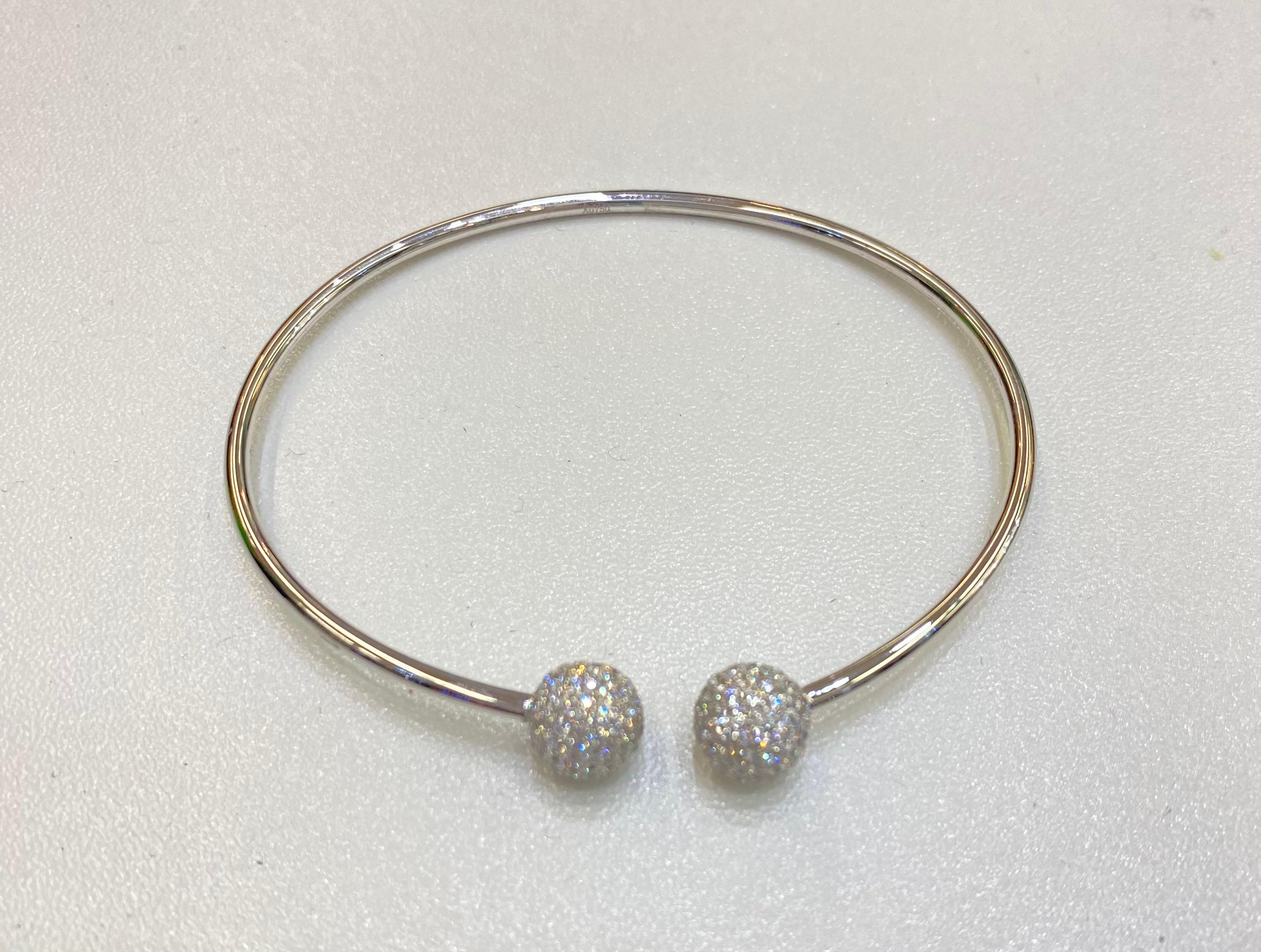 Women's or Men's Diamond ball bangle bracelet 18kw 1.80ct   For Sale
