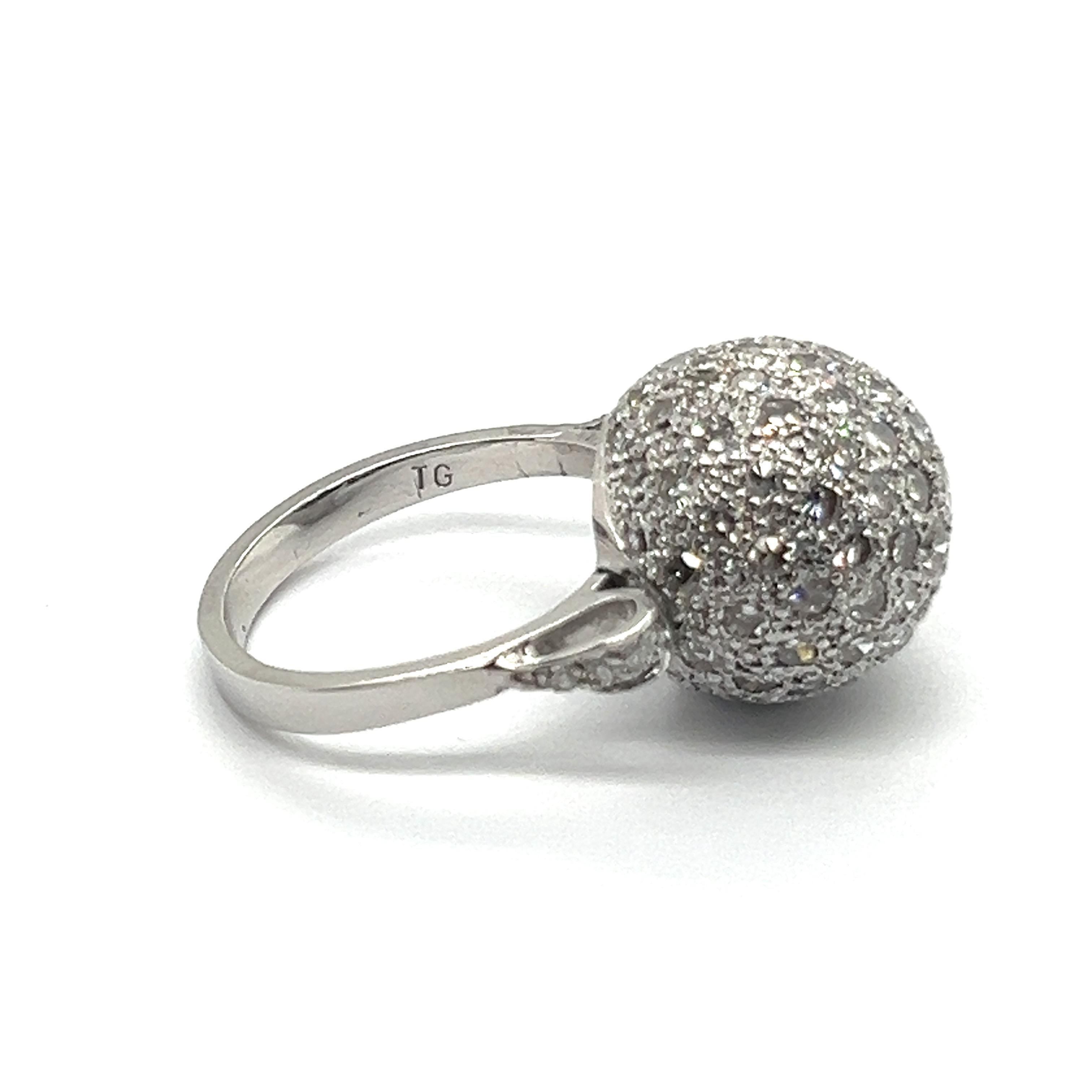 Anello Ball and Ball con diamanti in oro bianco da 18 carati In condizioni buone in vendita a Lucerne, CH