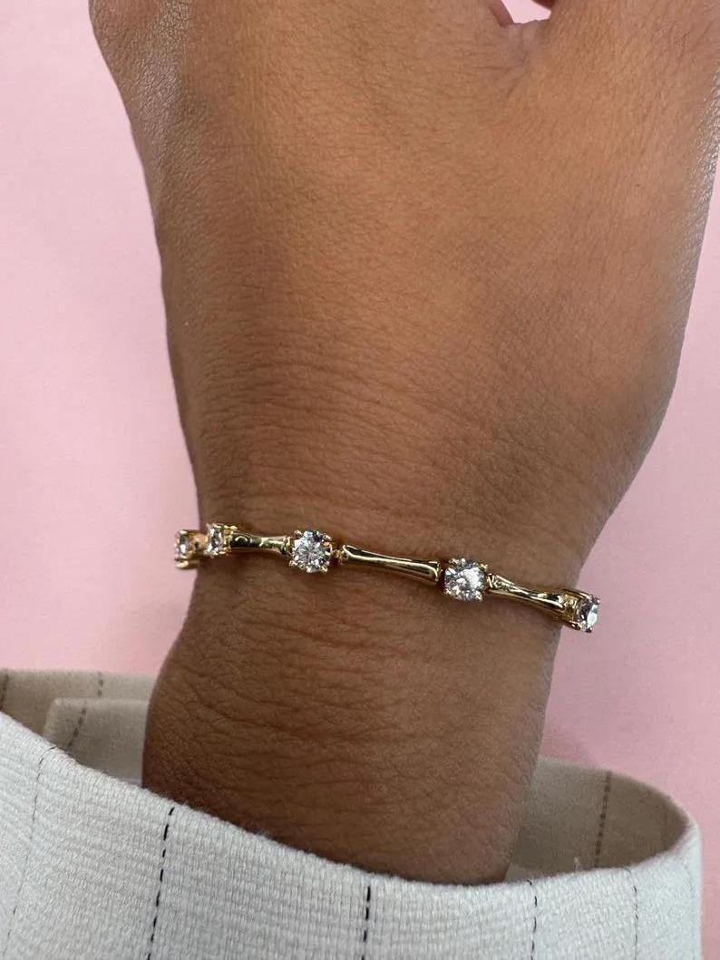 Contemporary Diamond Bamboo Link Bar Bracelet 2.52 Carats 14 Karat Yellow Gold G VS2 For Sale