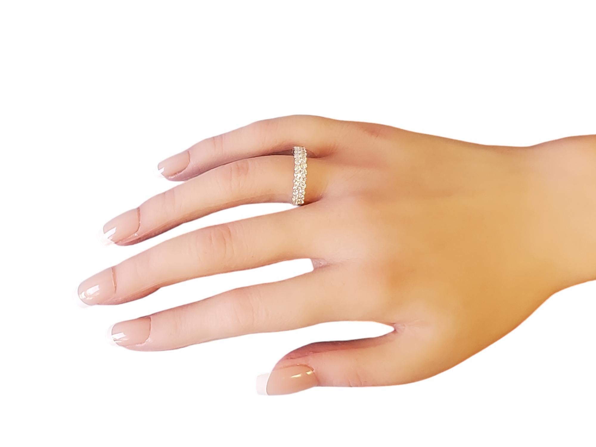 Diamantband 1,20tcw 18k Weißgold Weiß VS Diamanten Neu Close Out Ring im Angebot 1