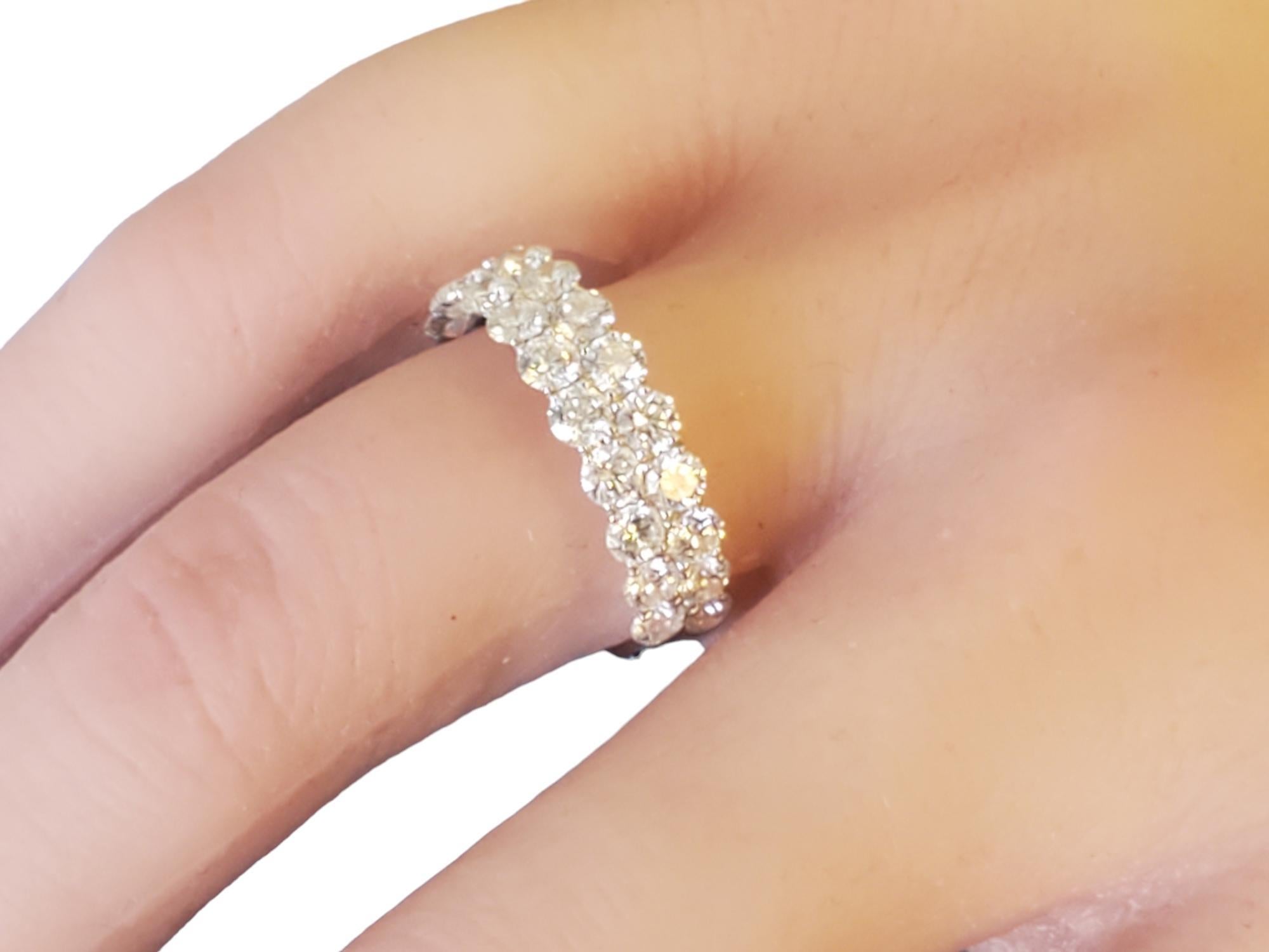 Modern Diamond Band 2.00tcw 18k White Gold White VS Diamonds New Close Out Ring For Sale