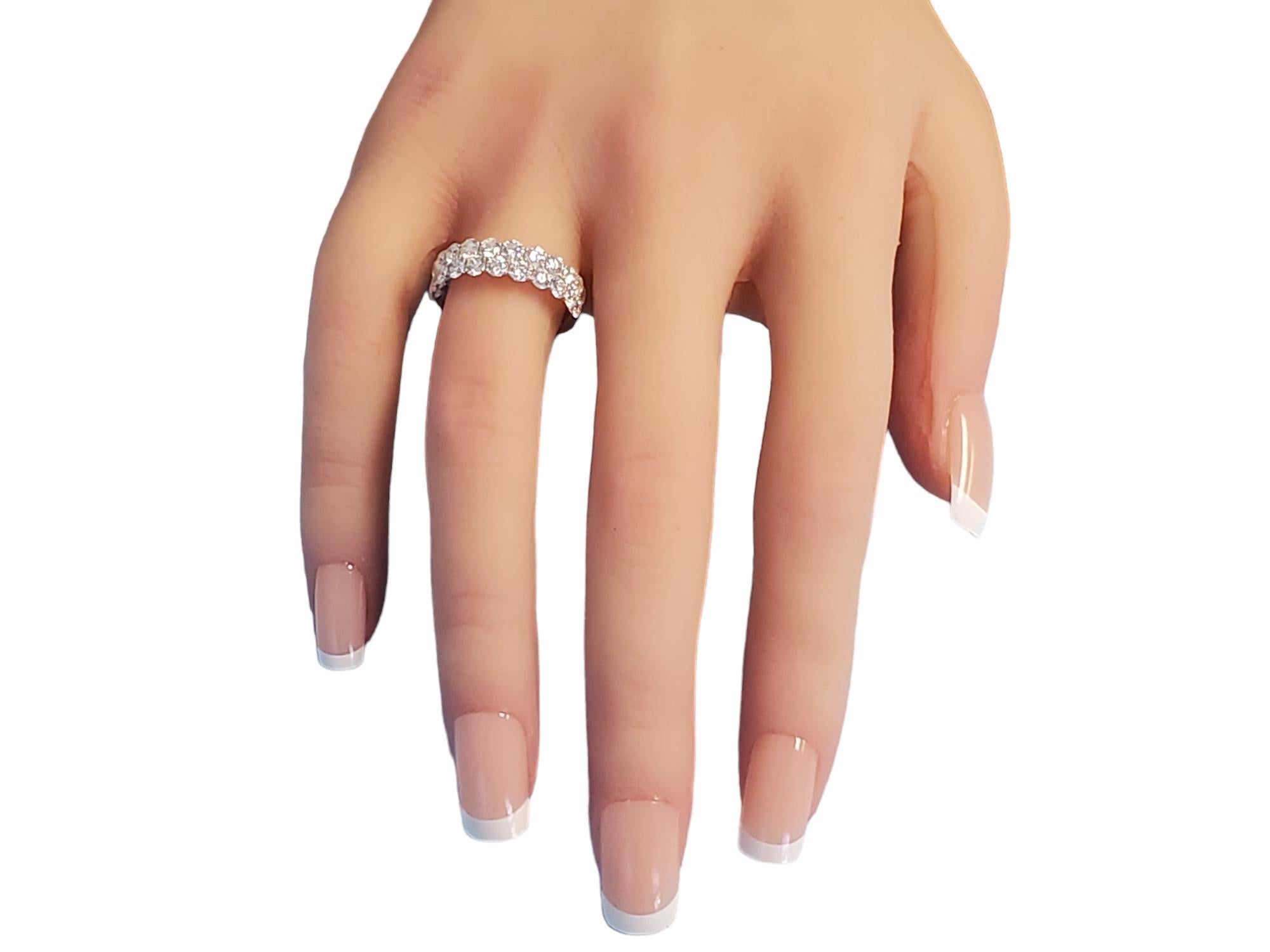 Round Cut Diamond Band 2.00tcw 18k White Gold White VS Diamonds New Close Out Ring For Sale