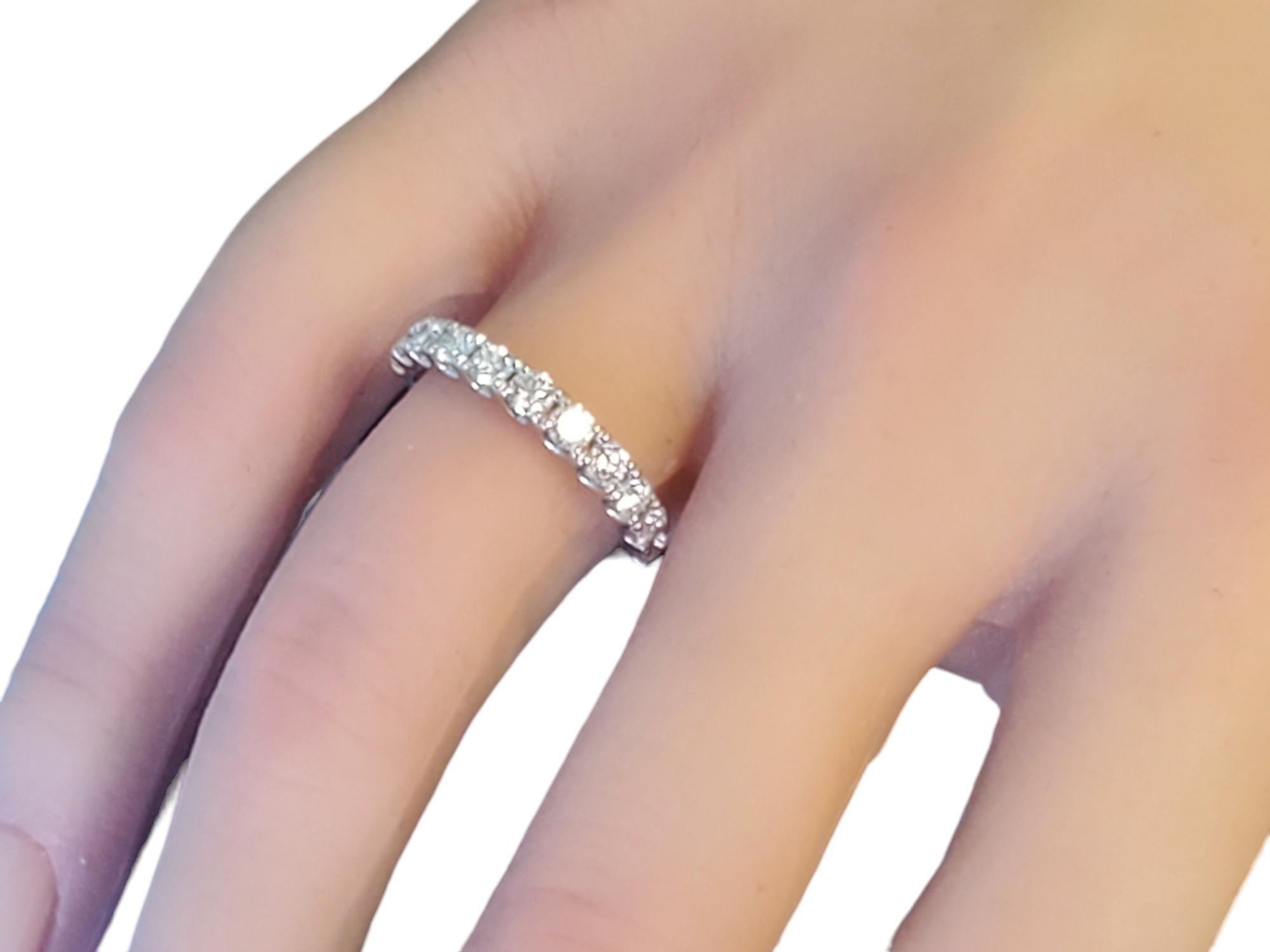 Diamond Band .90tcw 18k White Gold White VS Diamonds New Close Out ring In Excellent Condition For Sale In Overland Park, KS