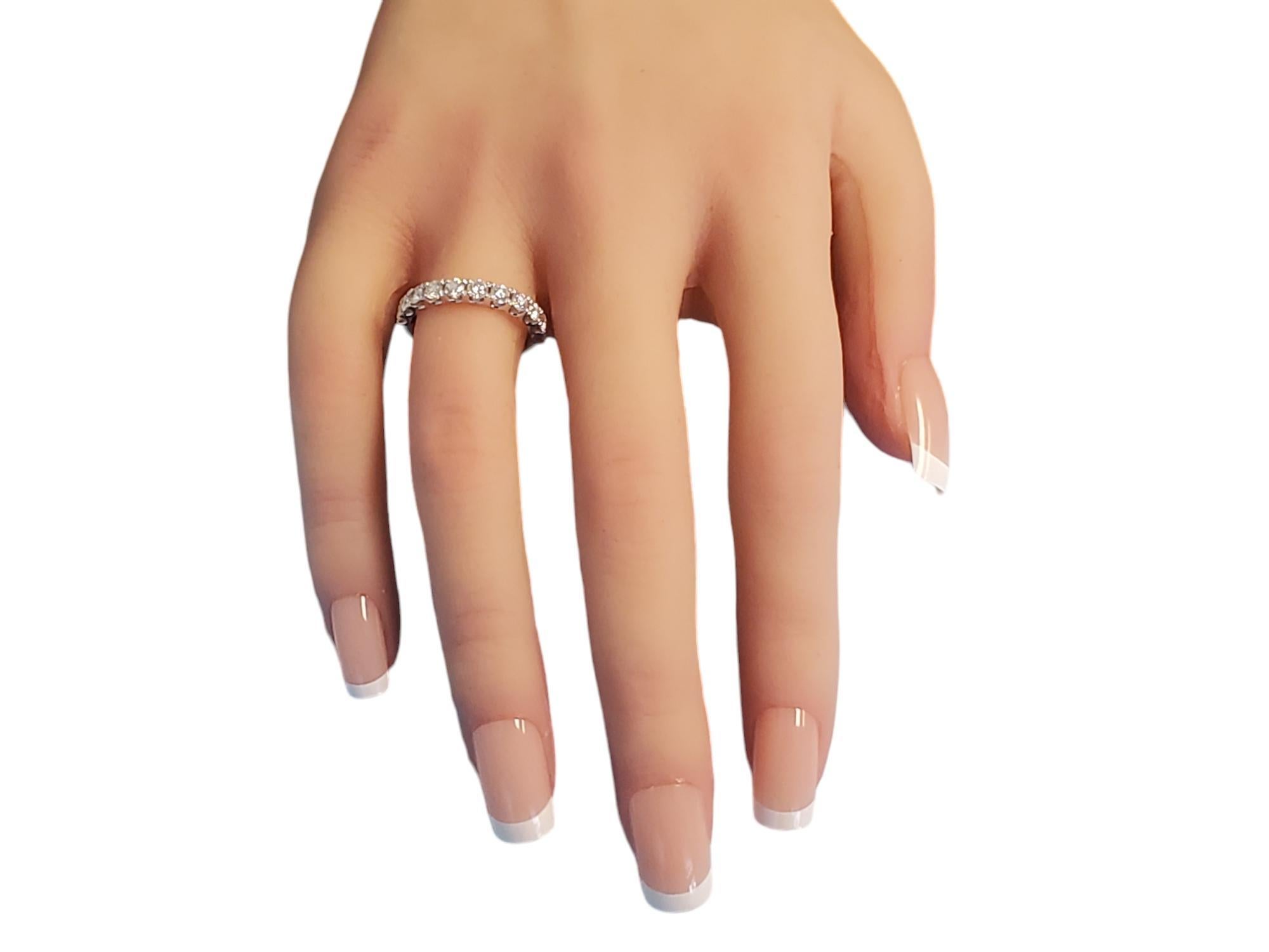 Diamond Band .90tcw 18k White Gold White VS Diamonds New Close Out ring For Sale 2