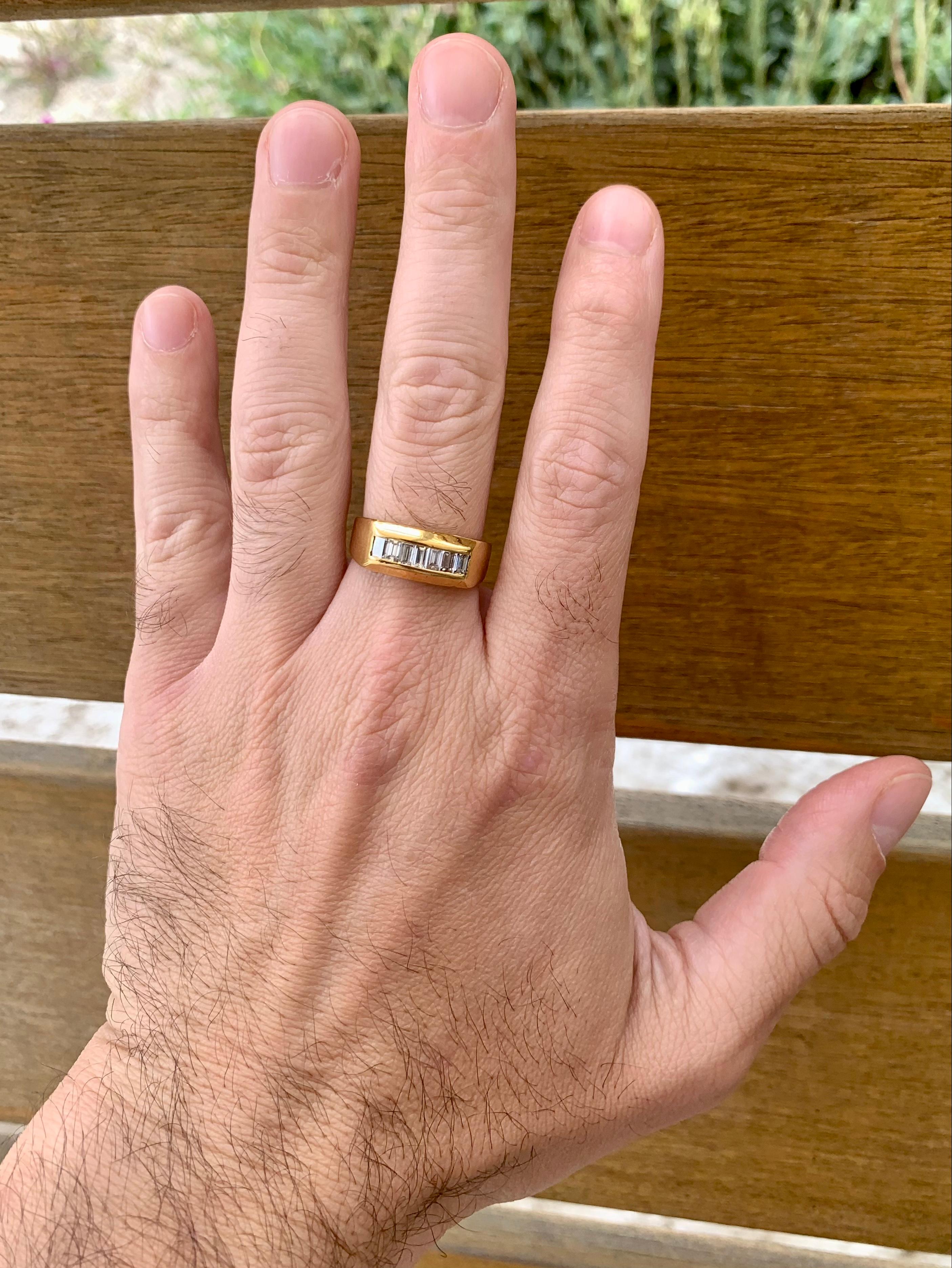Diamond Band in 18k Yellow Gold, circa 1970s For Sale 2