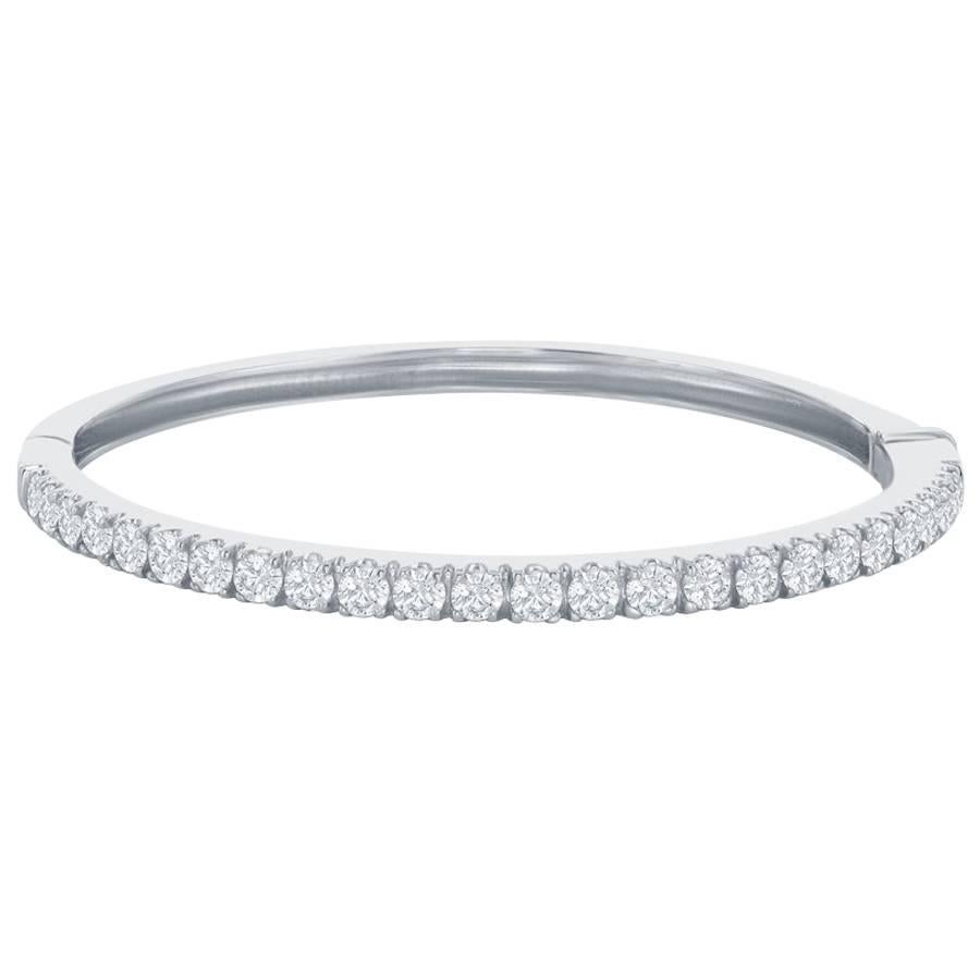 14K Weißer Diamant-Armreif 3 Karat. im Angebot