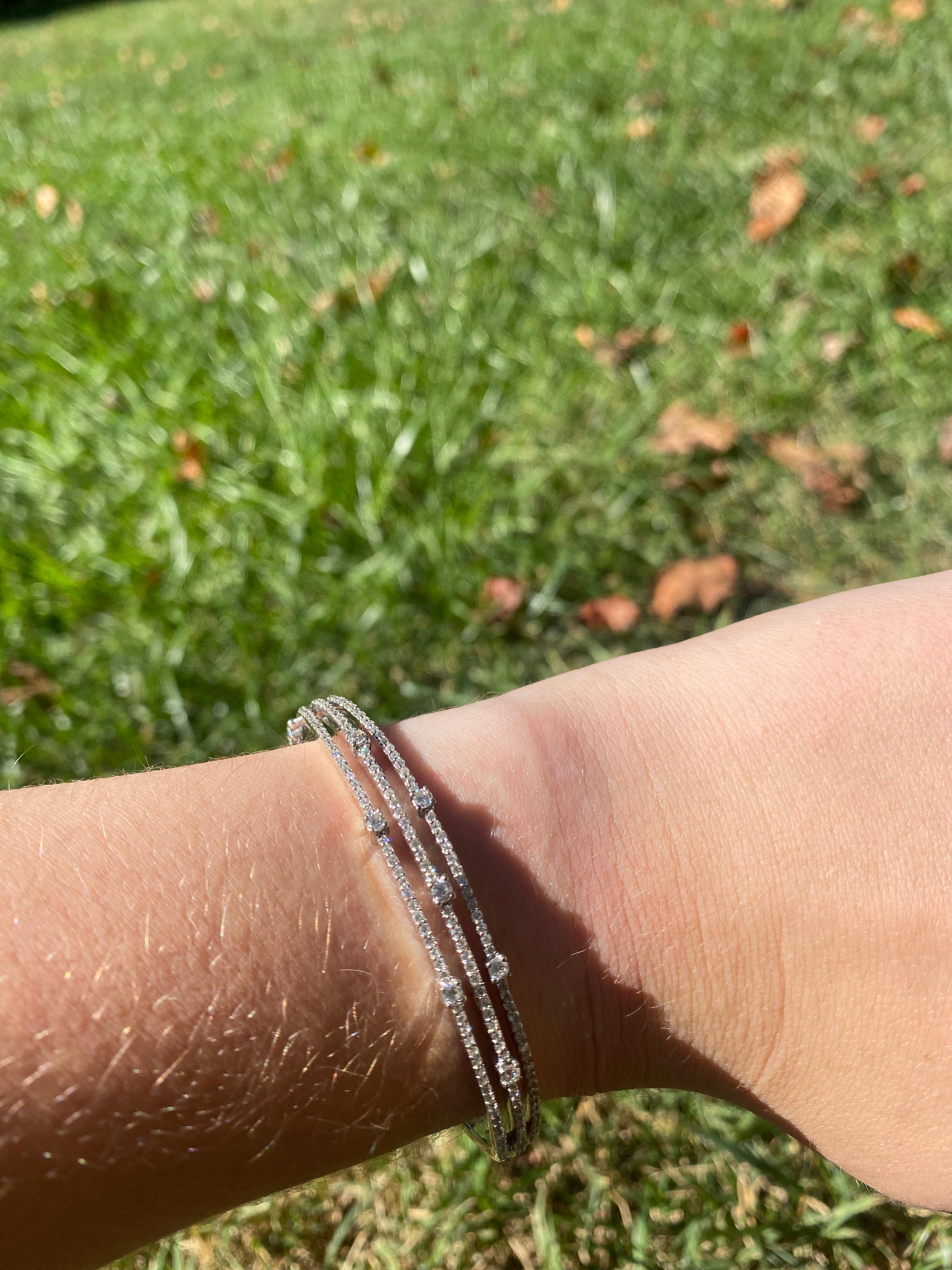 Pulsera brazalete de diamantes, oro blanco de 14 quilates, The Row 2