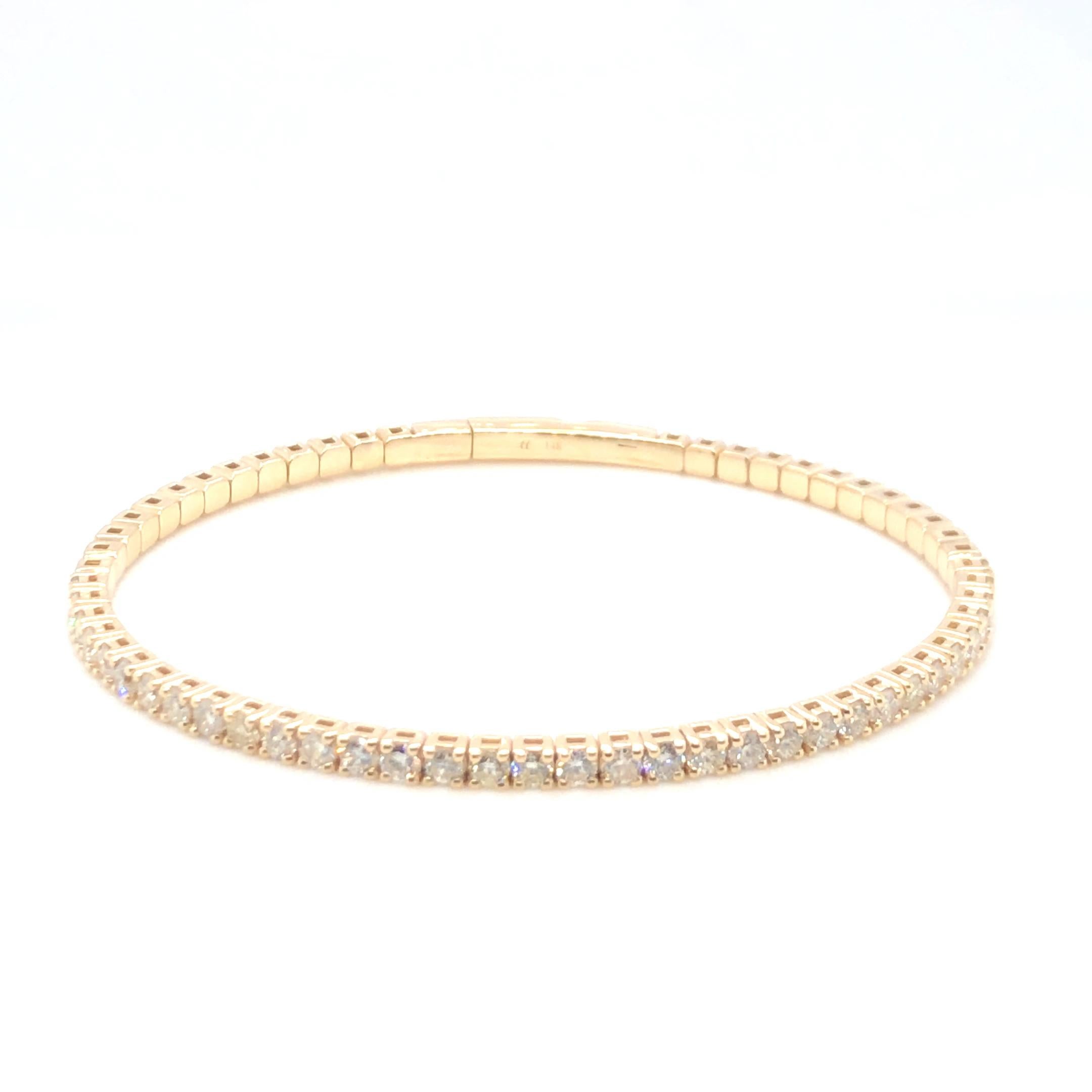 34 Diamonds 2.50ctw 14K Yellow Gold 10.5 Grams Bangle Bracelet