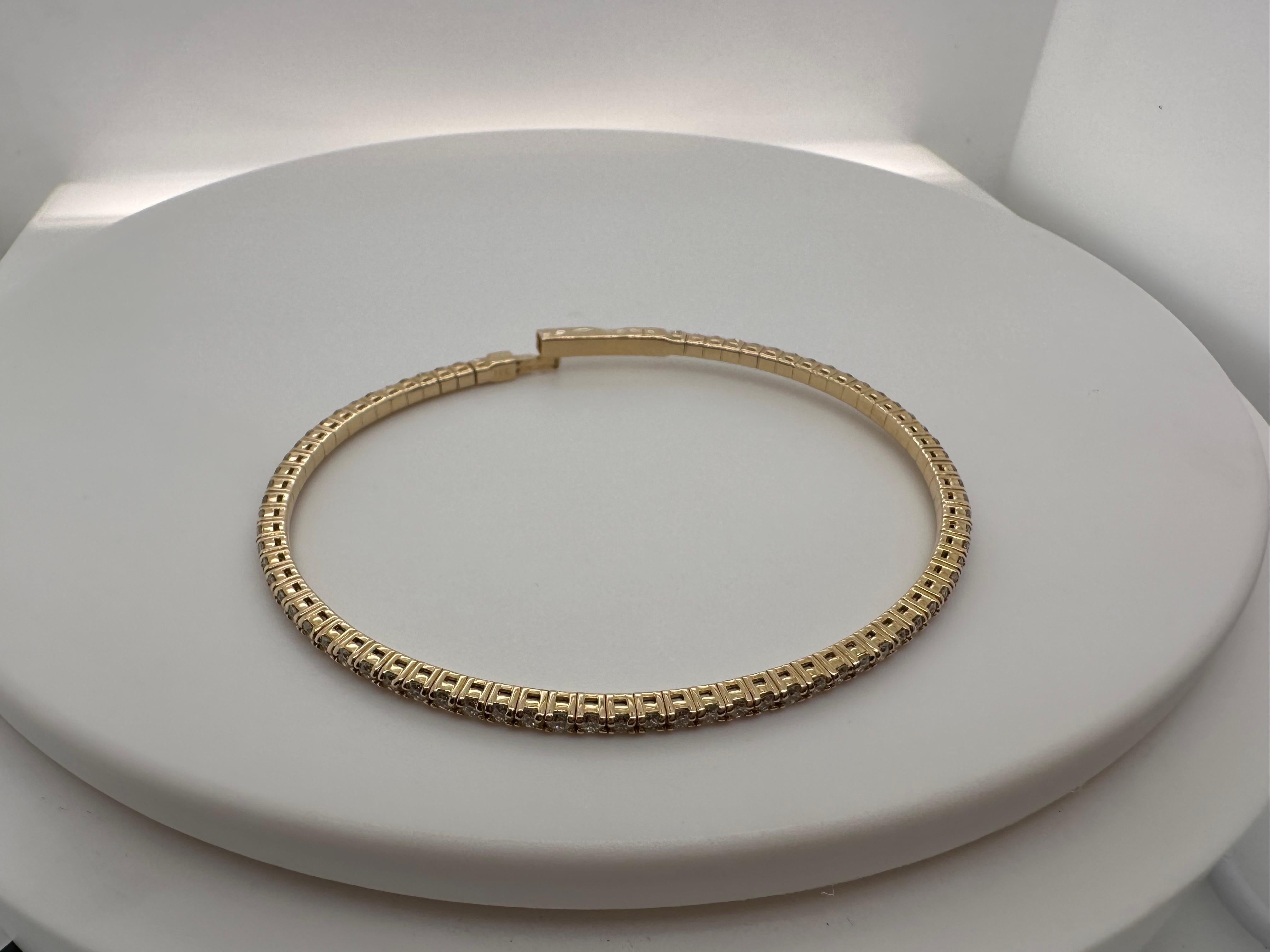 Women's or Men's Diamond bangle bracelet 14KT flexible style For Sale