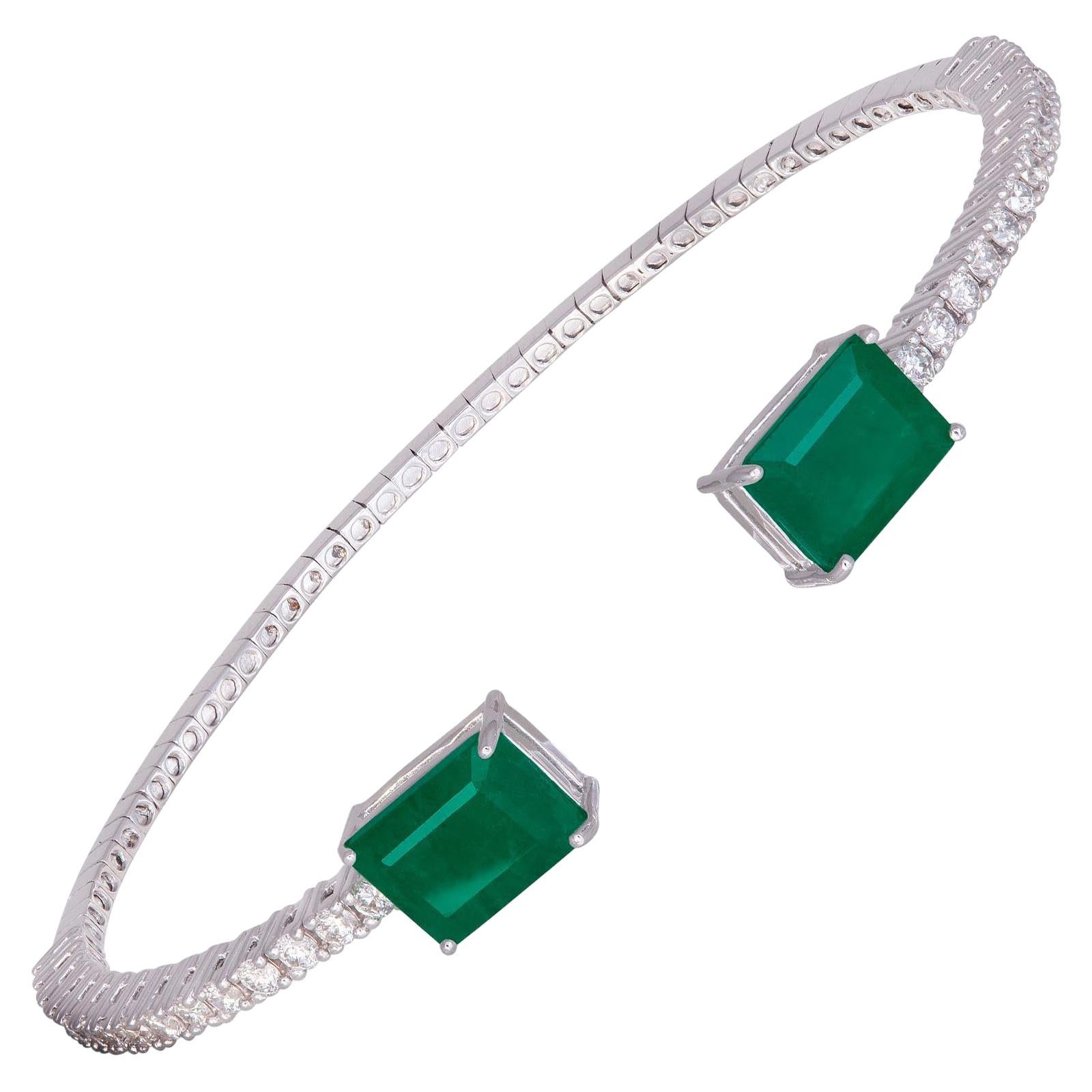 Diamond Bangle Bracelet 18K White Gold Diamond 0.77 Cts/30 Pcs Emerald 3.18 Cts