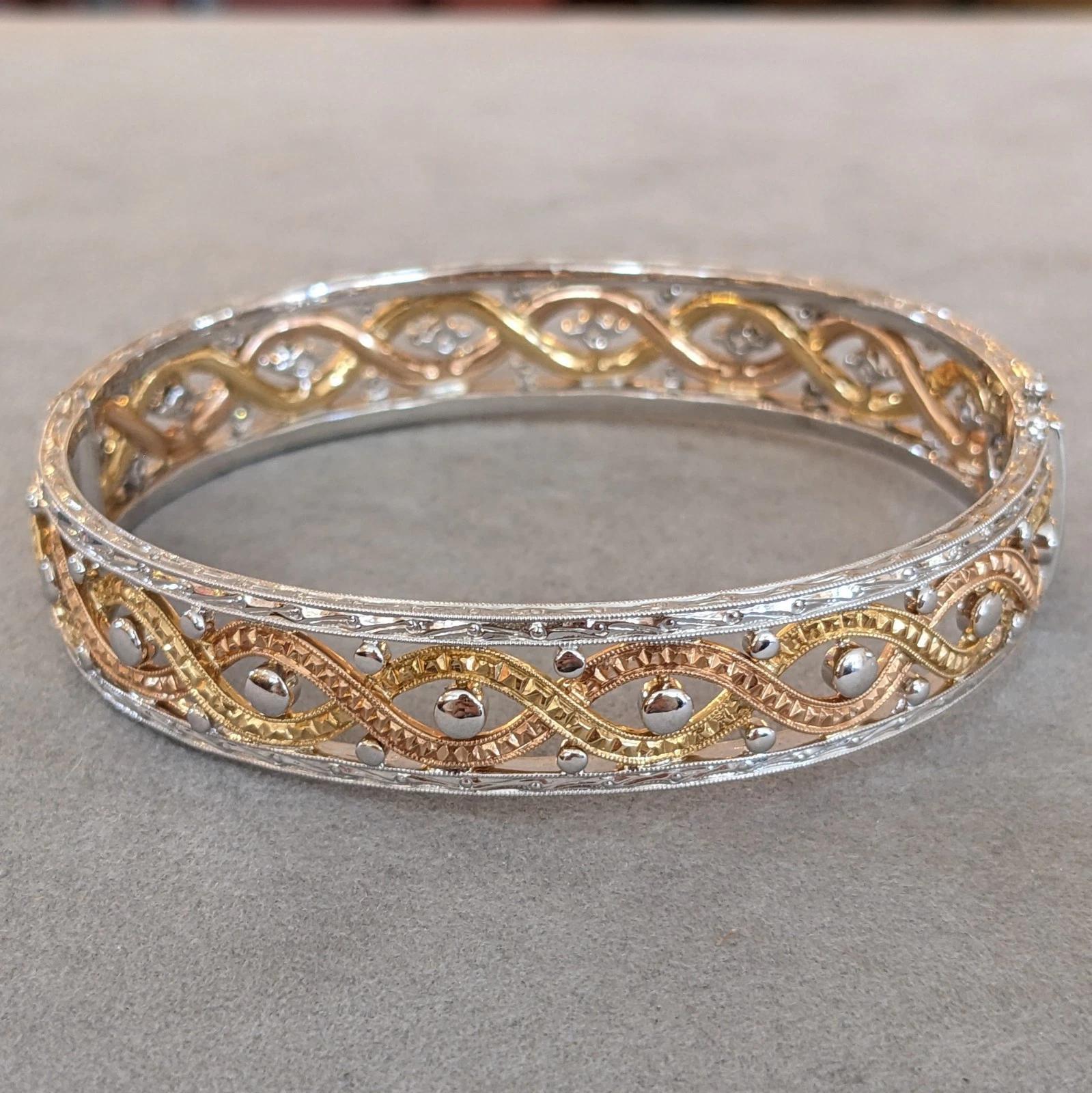 Diamond Bangle Bracelet 3.00 cttw by Supreme in 18k Tricolor Gold im Zustand „Hervorragend“ im Angebot in La Jolla, CA