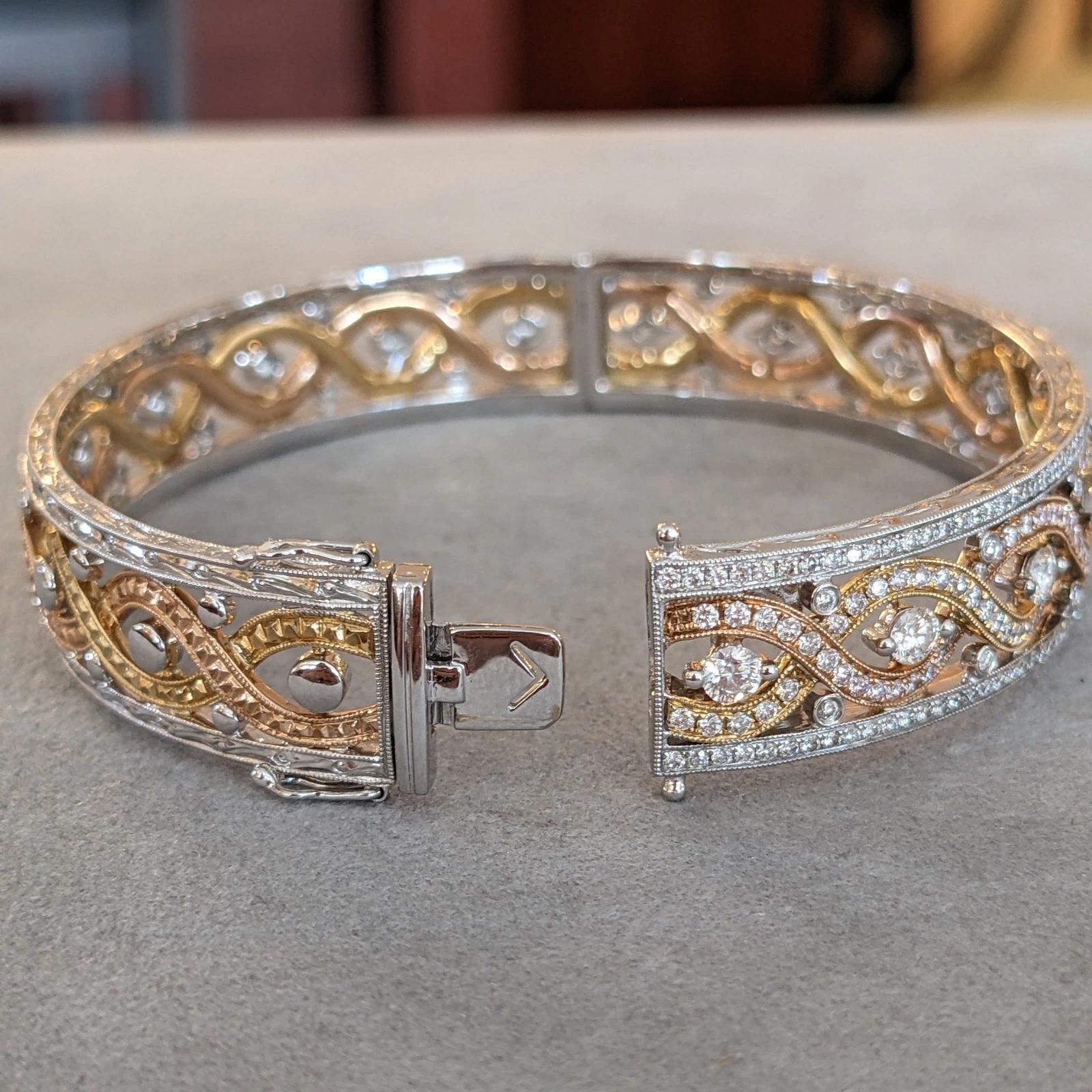 Diamond Bangle Bracelet 3.00 cttw by Supreme in 18k Tricolor Gold im Angebot 1