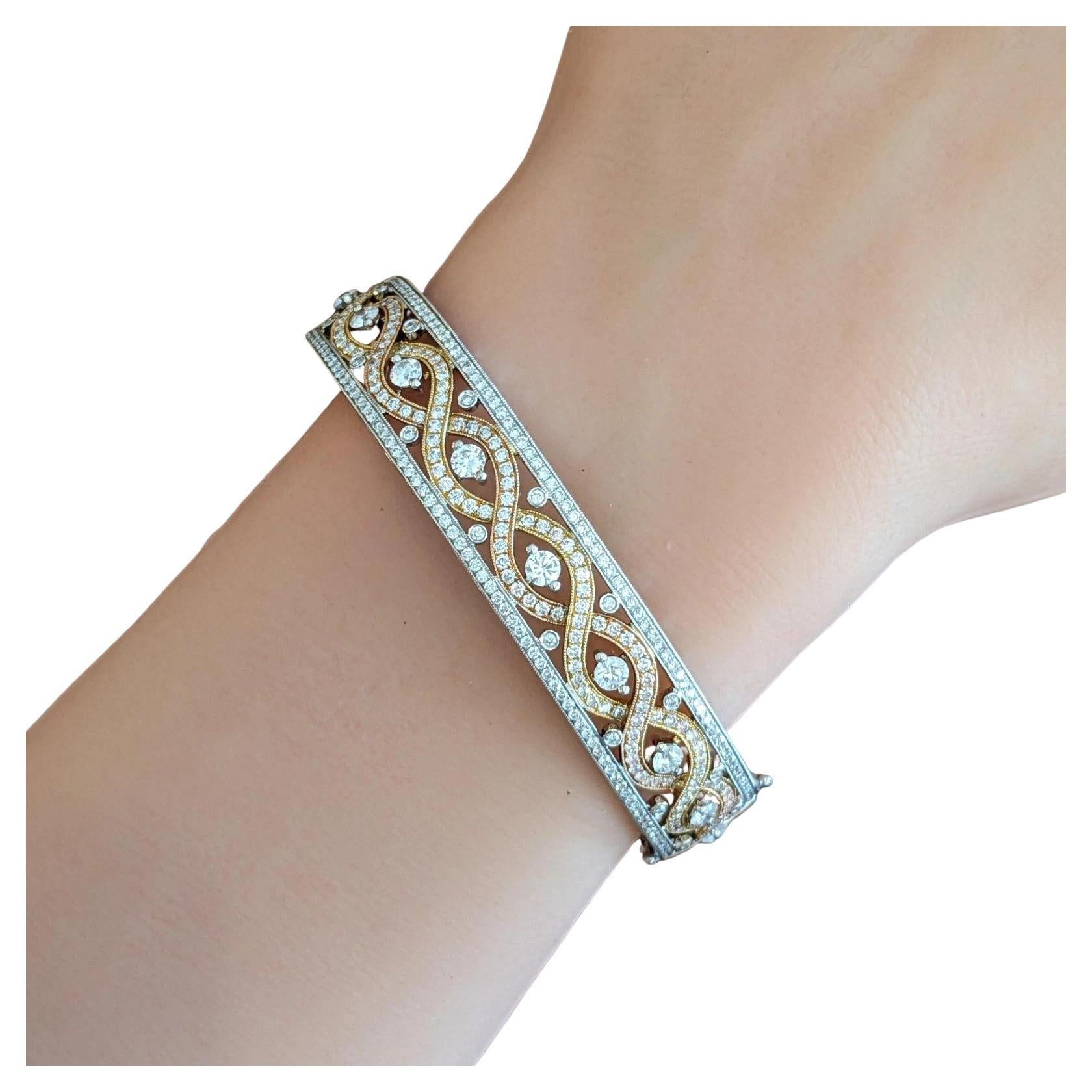 Diamond Bangle Bracelet 3.00 cttw by Supreme in 18k Tricolor Gold im Angebot
