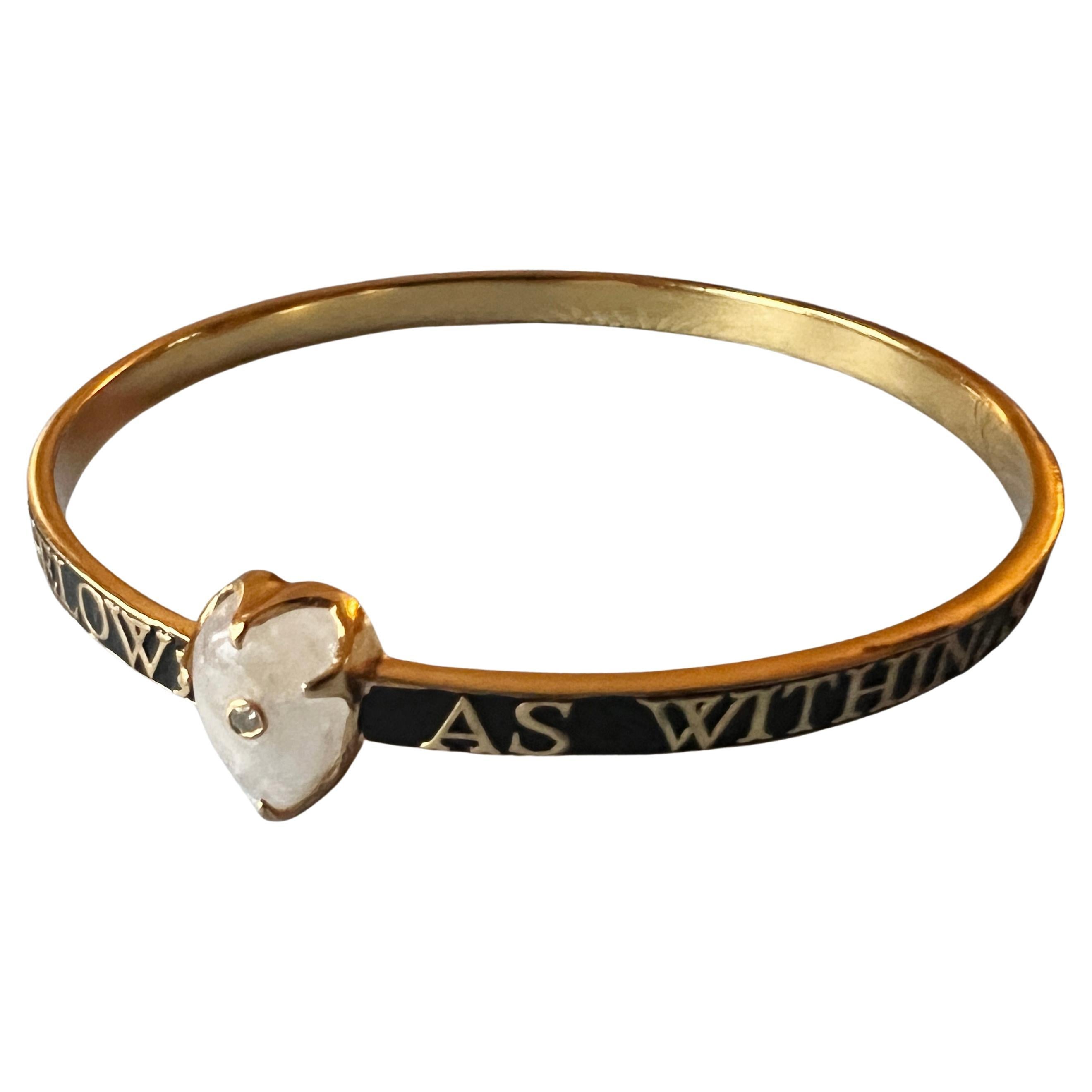 Victorien Bracelet jonc cœur en pierre de lune et diamants émaillés noirs en vente