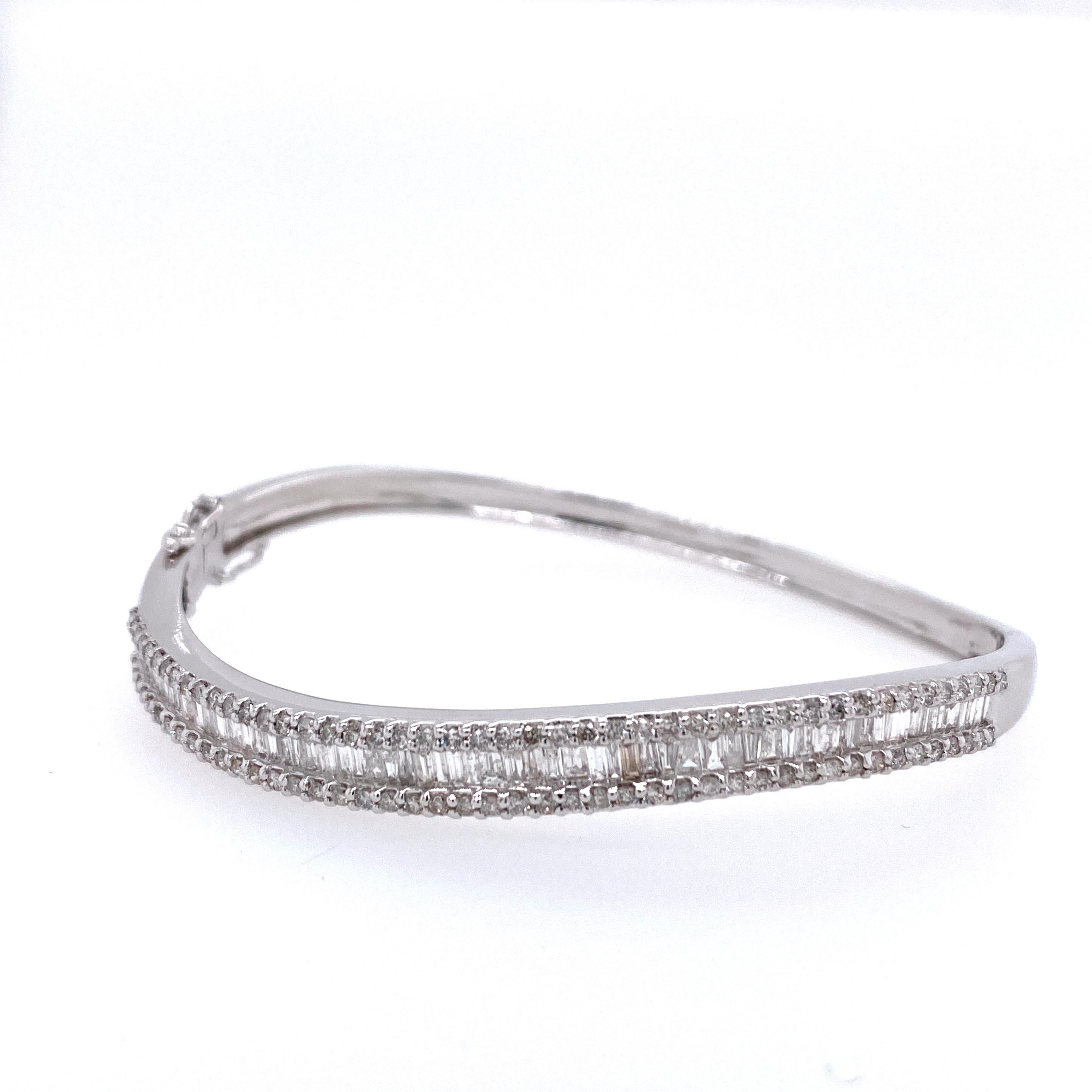 Round Cut Diamond Bangle Bracelet