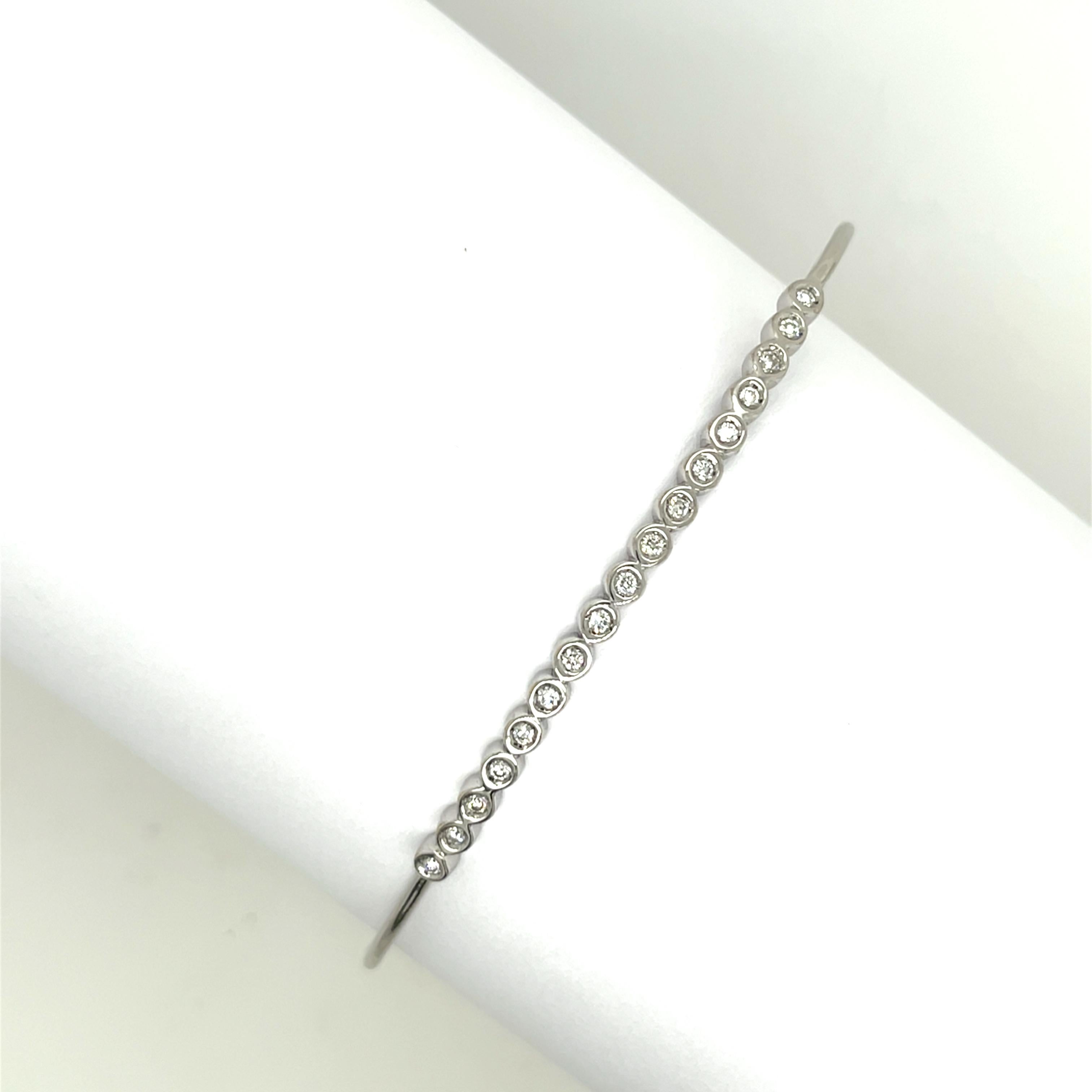 Diamant-Armspange mit 0,20ct natürlichen Diamanten (Rundschliff) im Angebot