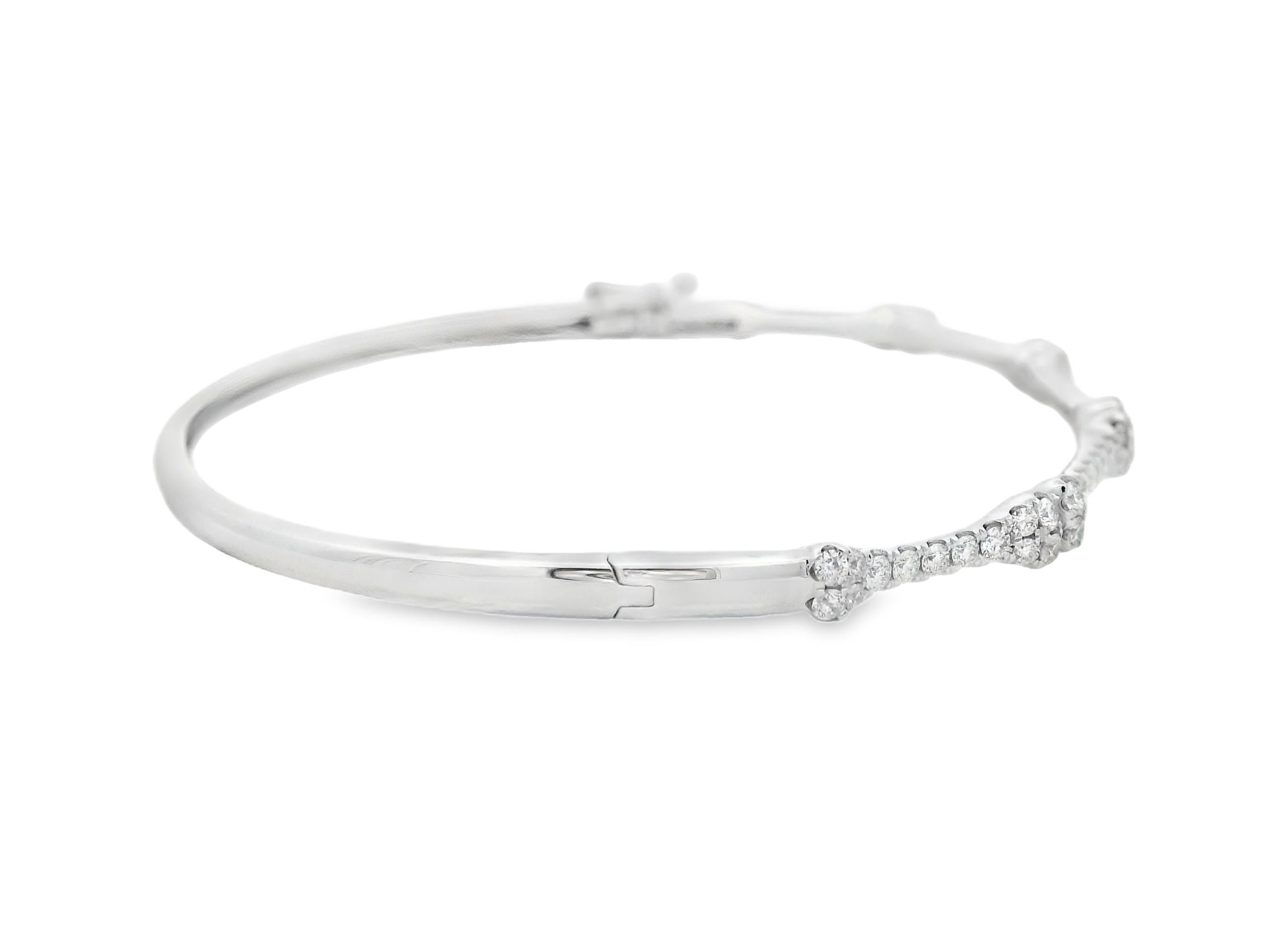 Bracciale con diamanti con 68 diamanti rotondi, 1,00ct in oro bianco 14K In condizioni Nuovo in vendita a New York, NY
