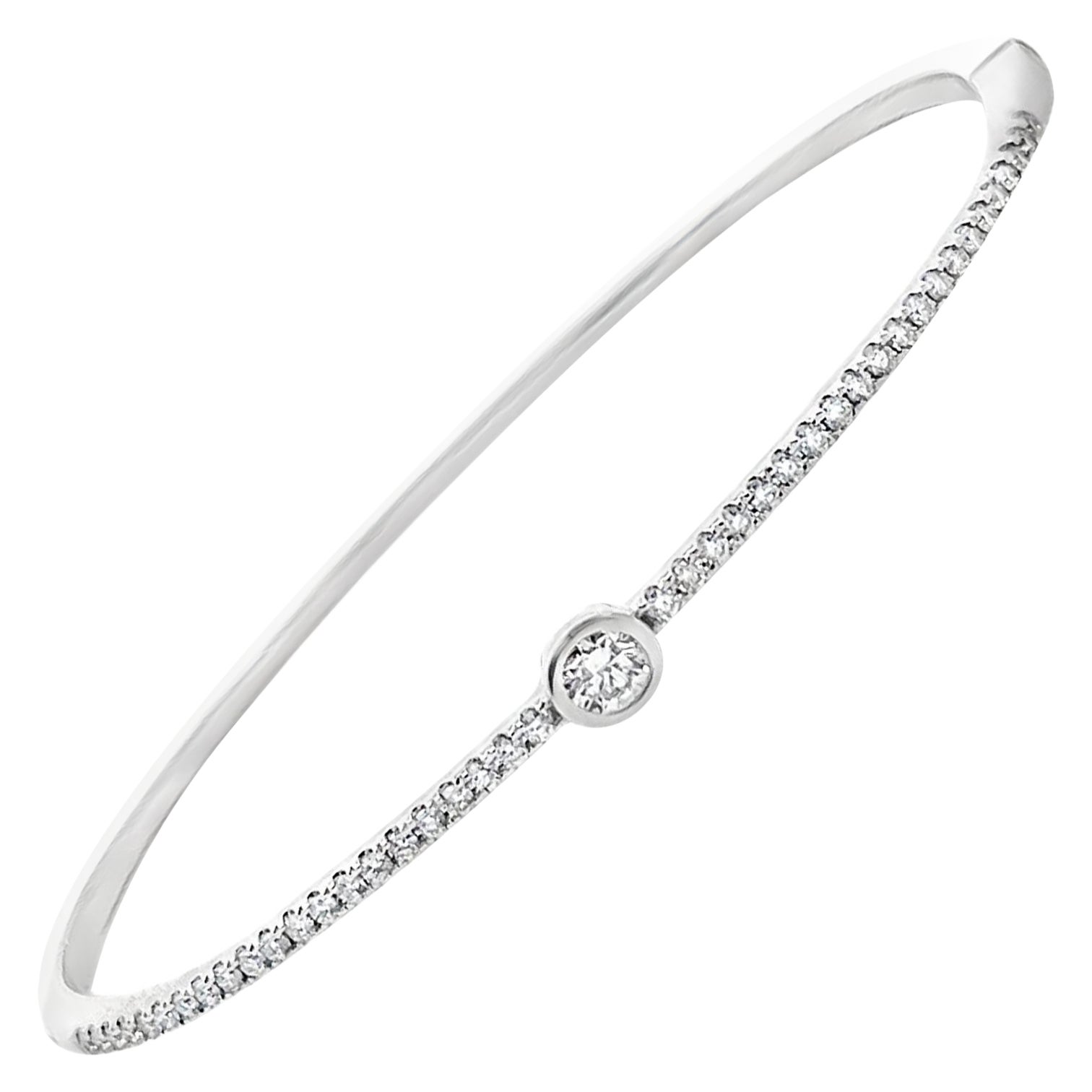 Diamond Bangle Bracelet with Single Station Round Diamond in 14K White Gold For Sale